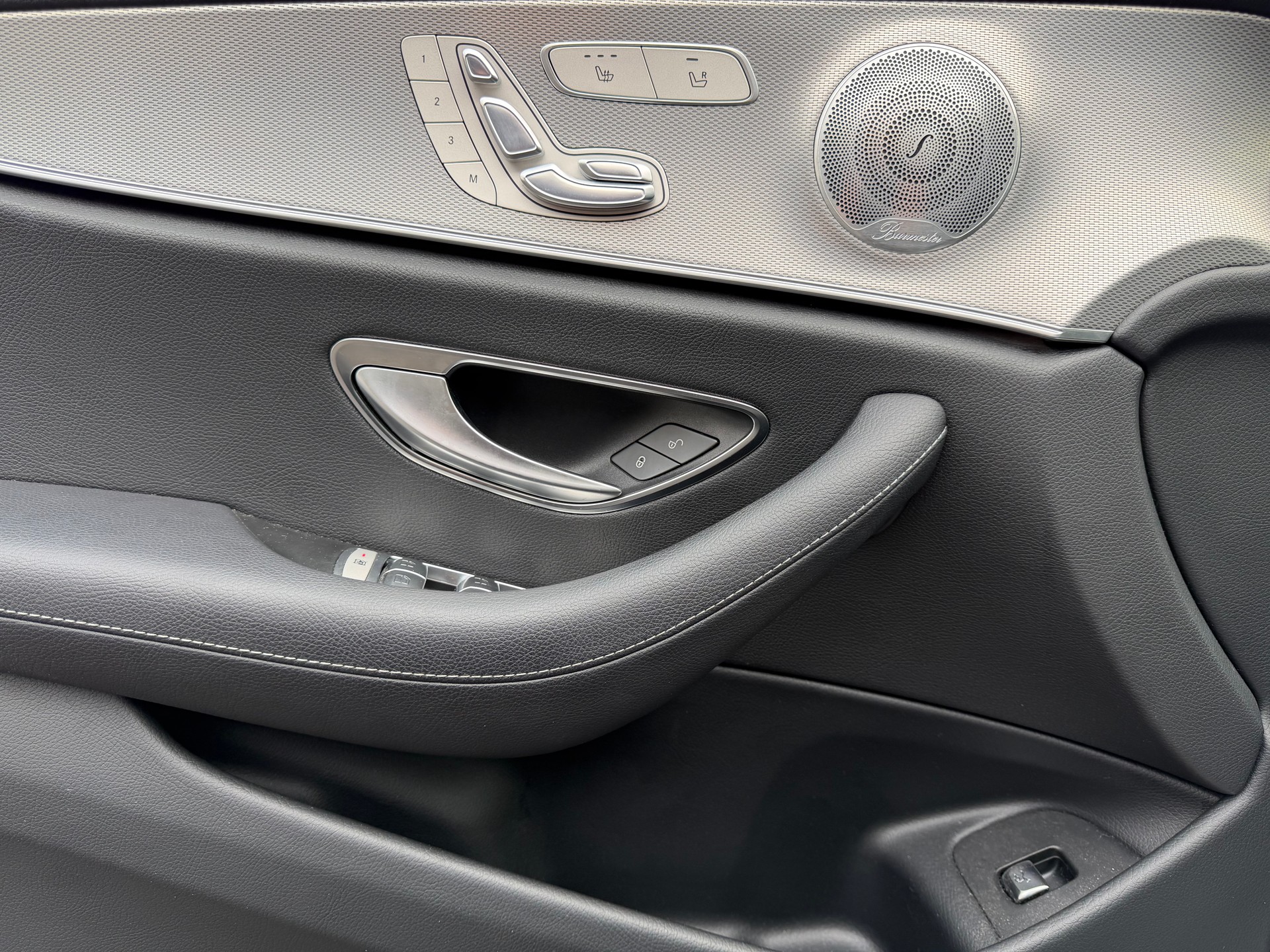MERCEDES-BENZ E 250 Exclusive-image-12