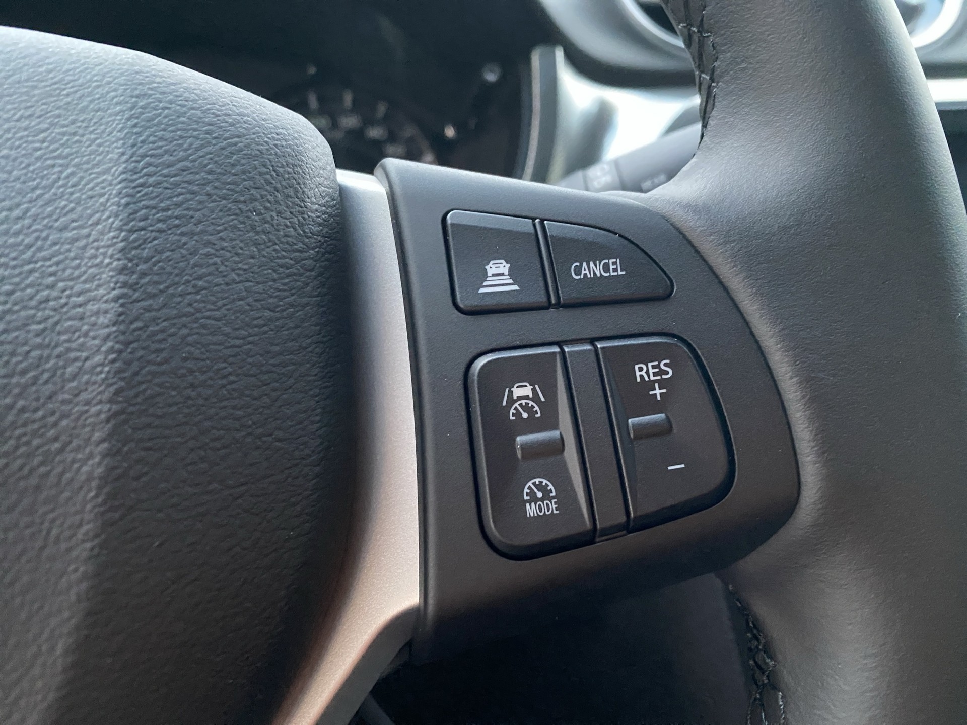 SUZUKI Vitara 1.4 Boosterjet Compact Top 4x4 Hybrid Automatic-image-12