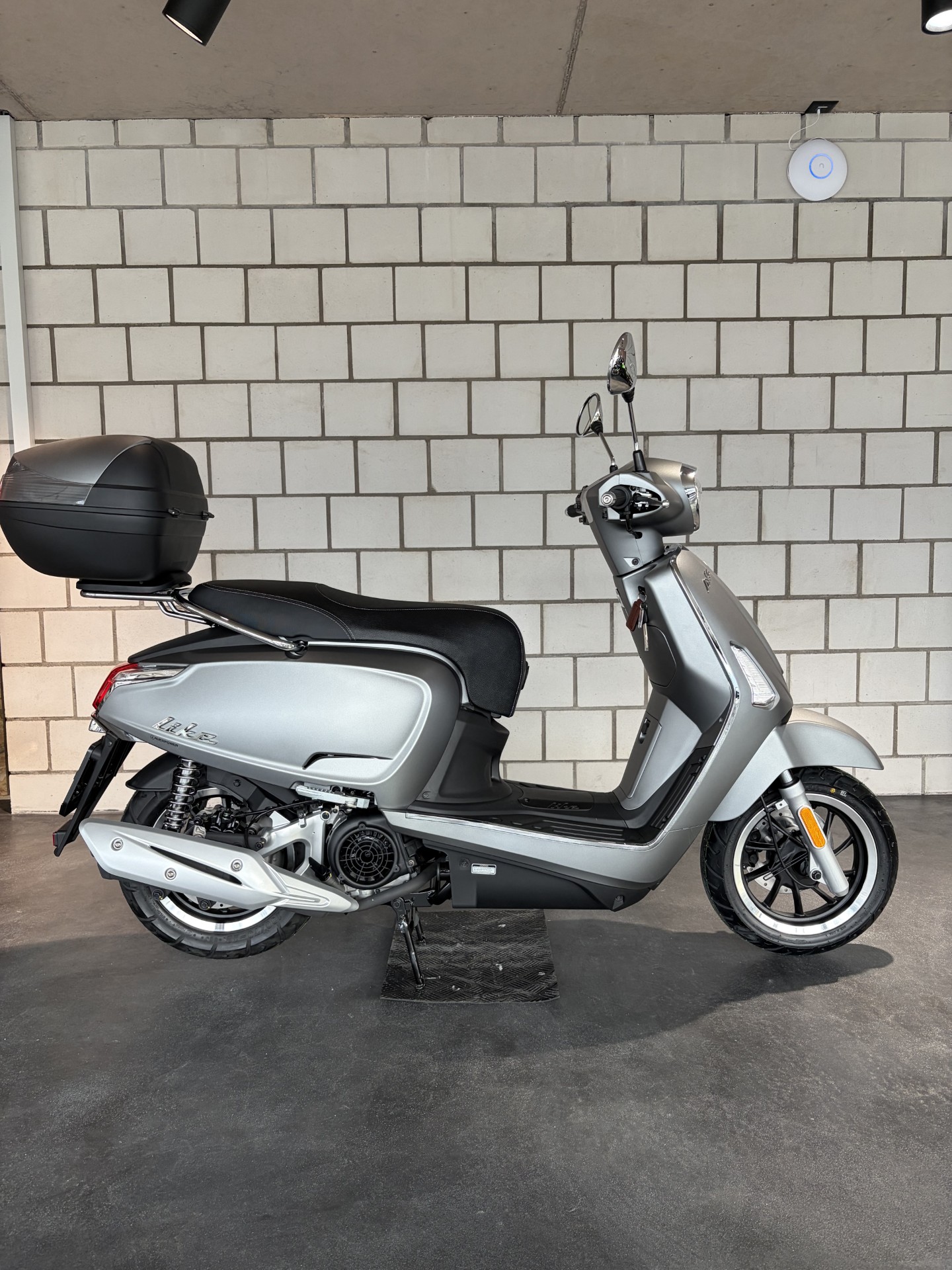 KYMCO New Like 125i CBS + Topcase-image-2