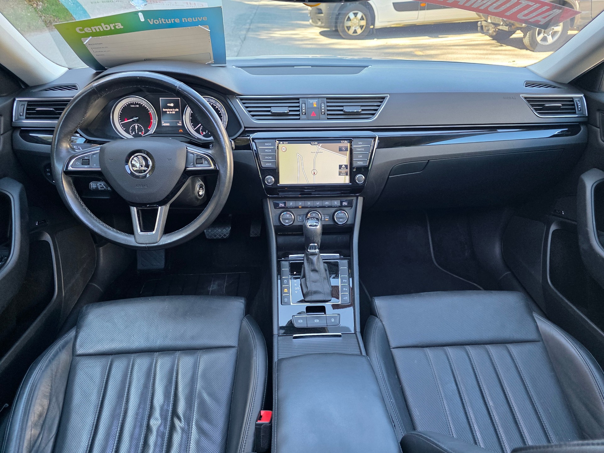 SKODA Superb Combi 2.0 TSI L&K DSG 4x4-image-6