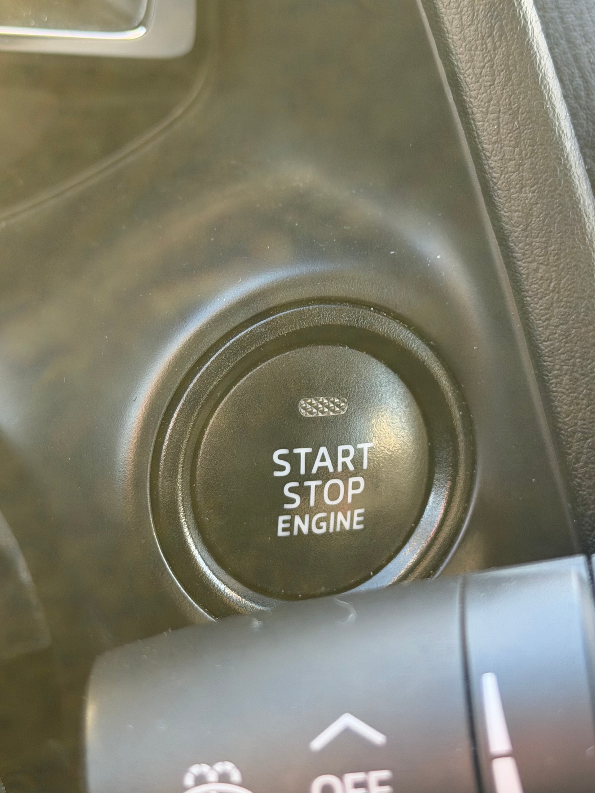 MAZDA 2 1.5i 16V Skyactiv-G Revolution-image-18