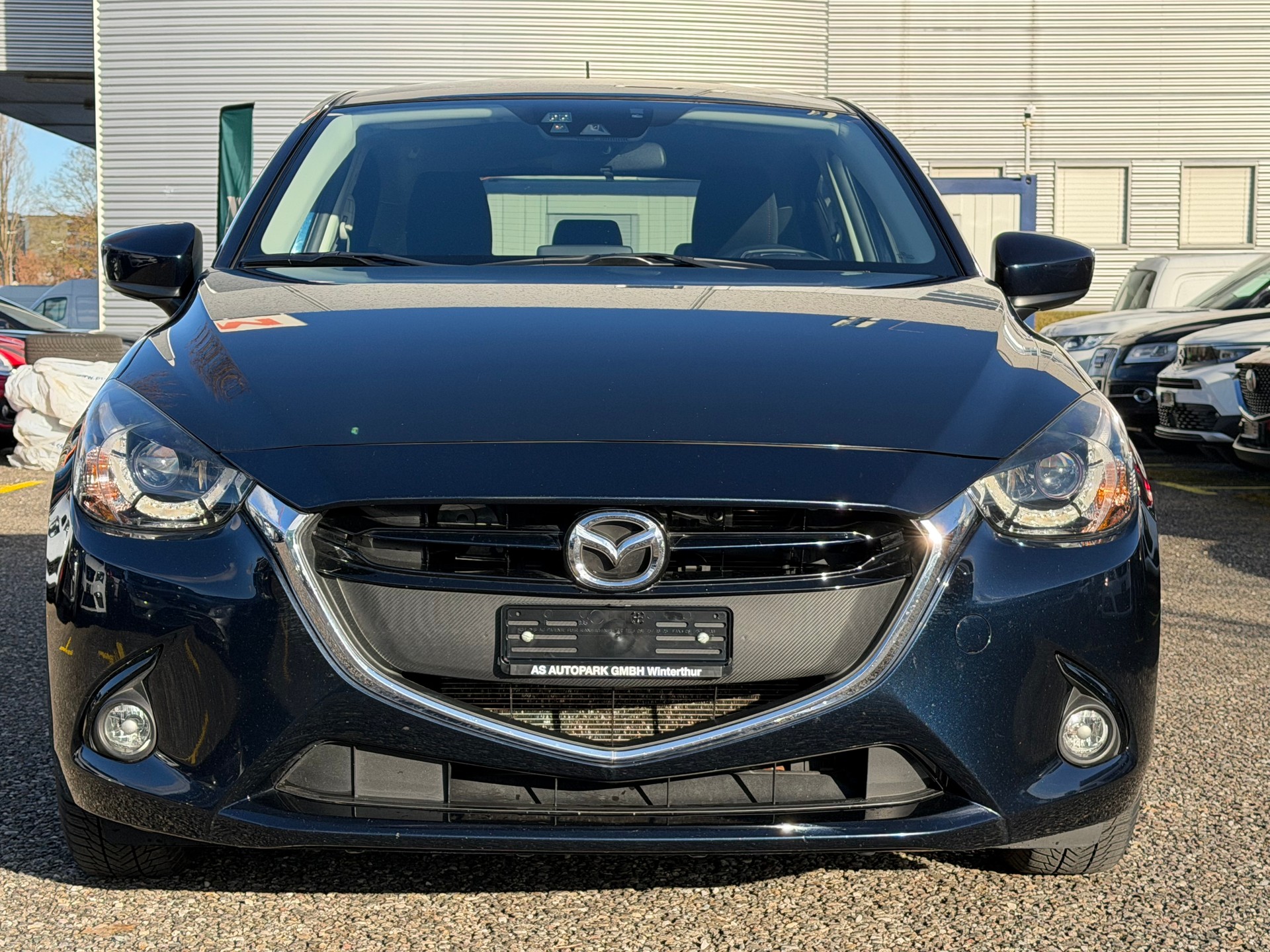MAZDA 2 1.5i 16V Skyactiv-G Revolution-showroom-element-1