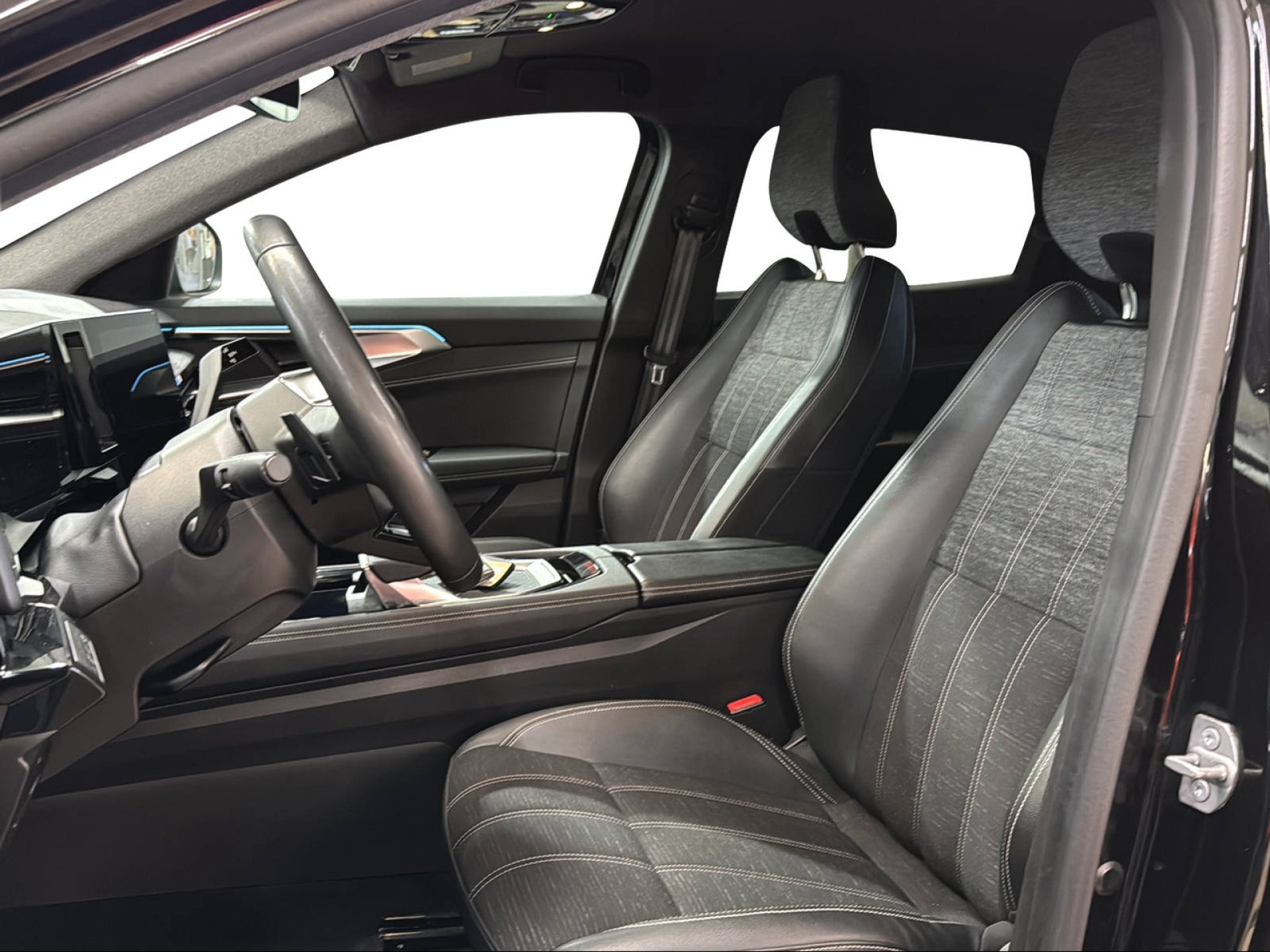 RENAULT Austral 1.2 E-Tech techno-image-9