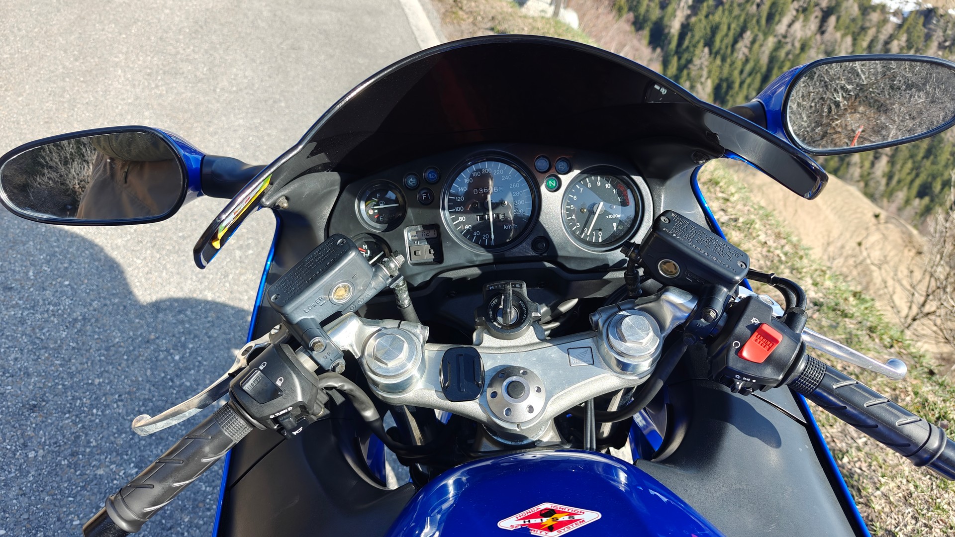 HONDA CBR 1100 X X FI-image-1