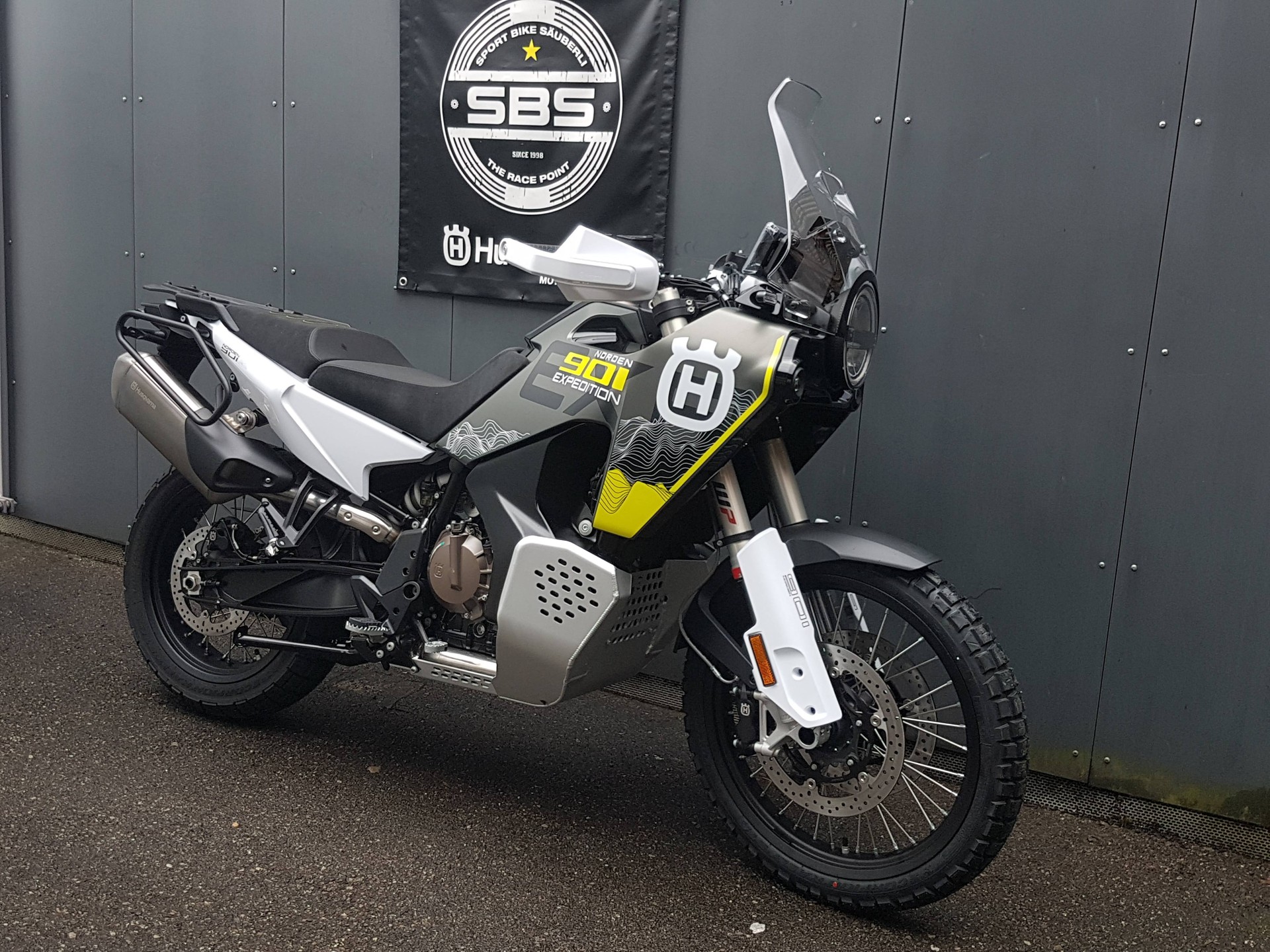 HUSQVARNA Norden 901 Expedition-image-1
