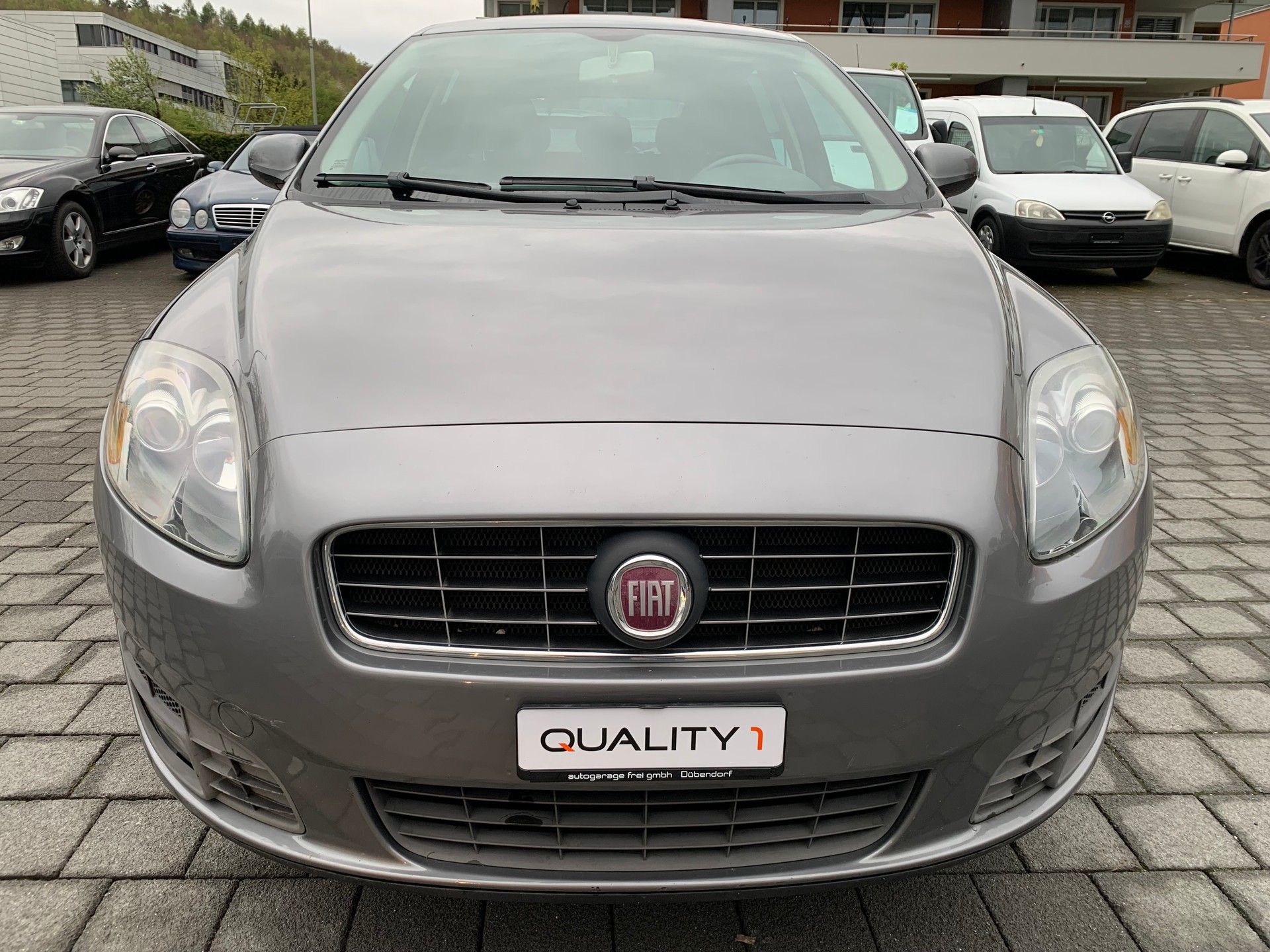 FIAT Croma 2.2 Dynamic Automatic-image-4
