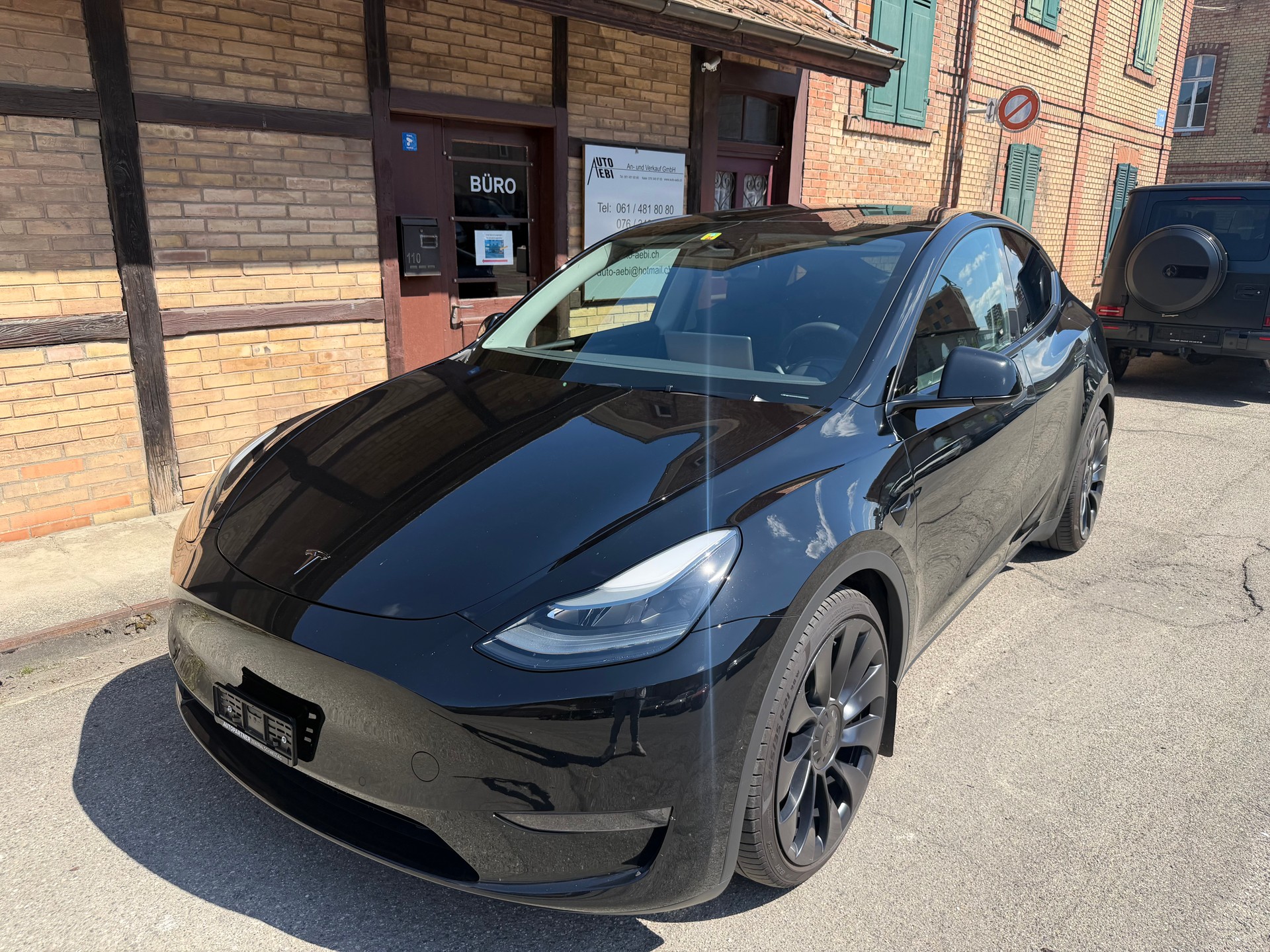 TESLA Model Y Performance
