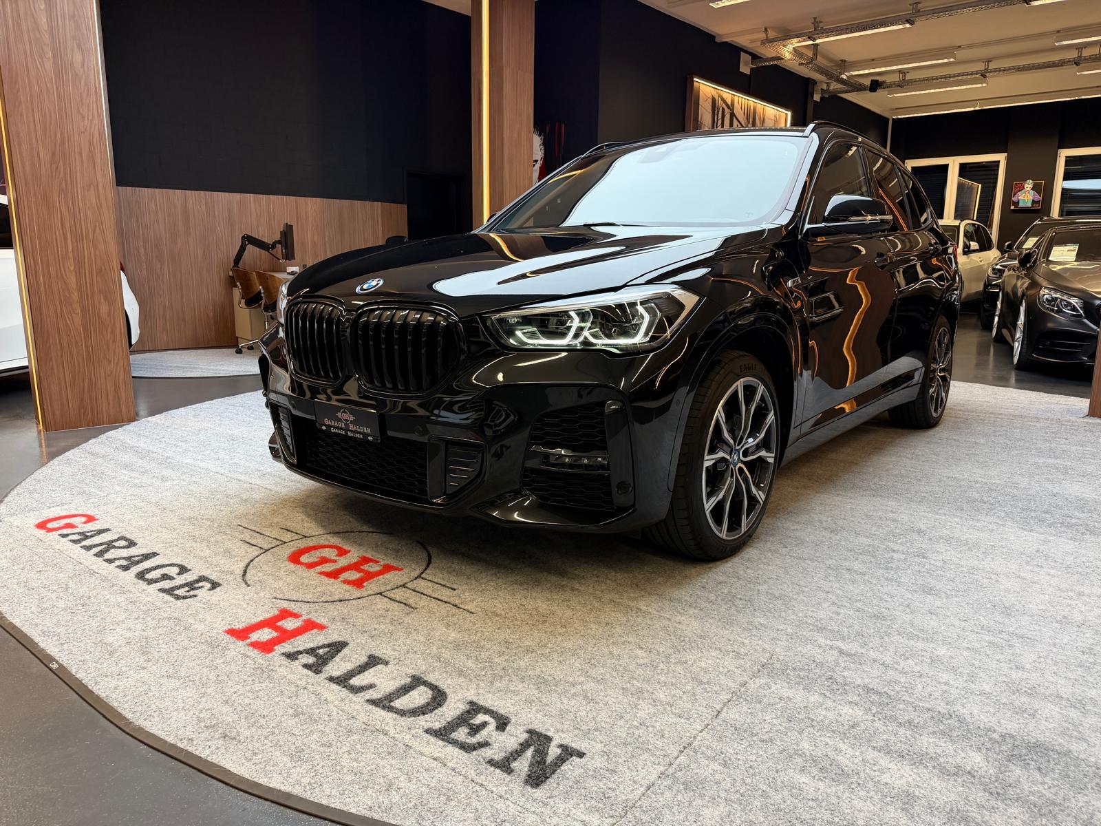 BMW X1 25e xDrive M-Sport-showroom-element-3