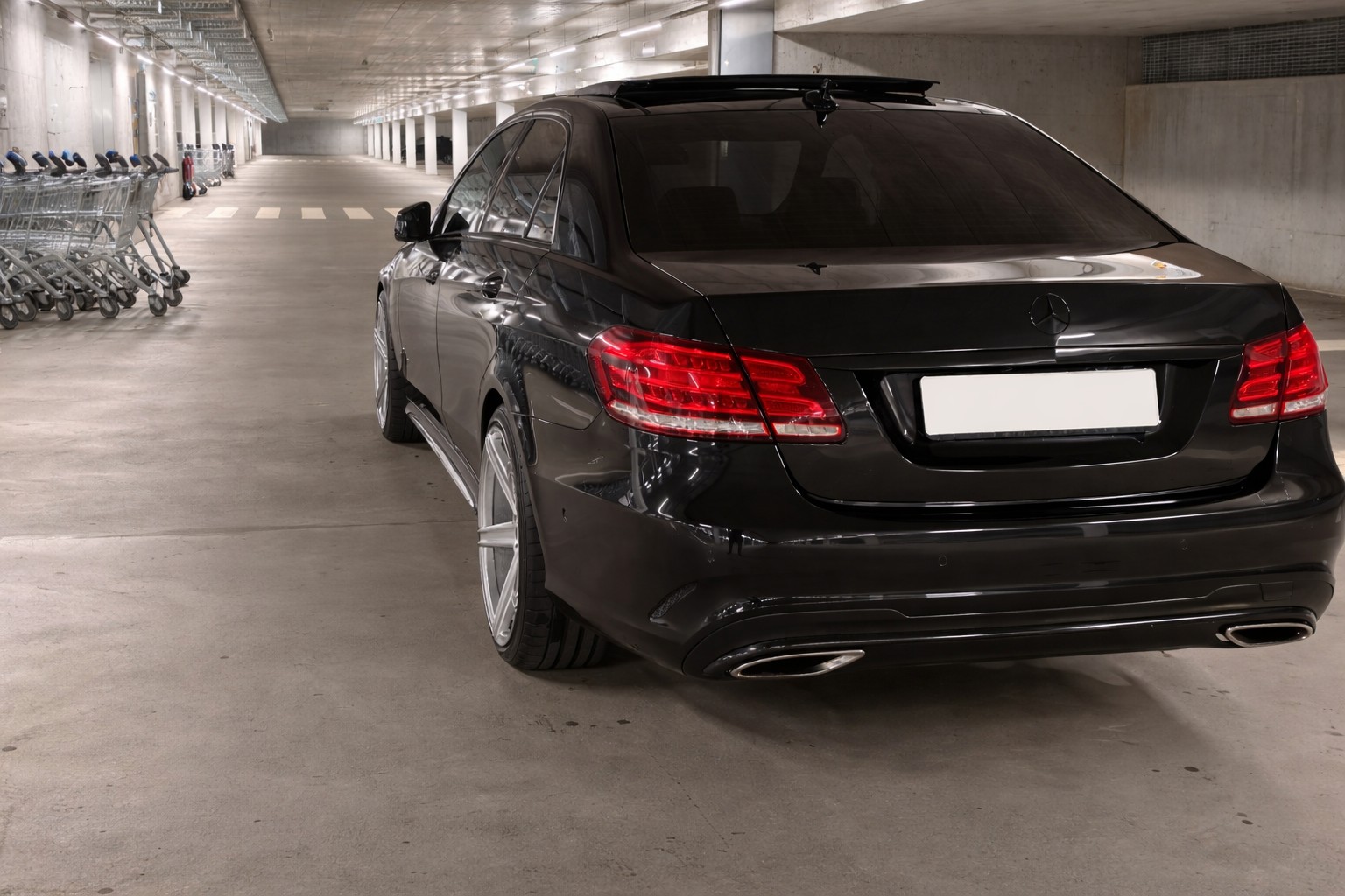 MERCEDES-BENZ E 350 BlueTEC 4Matic 7G-Tronic-image-3