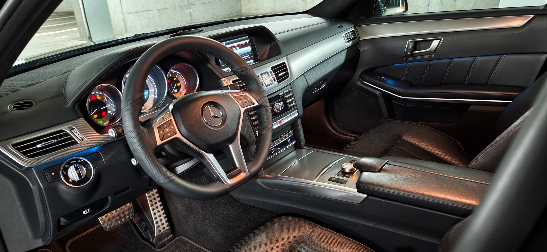 MERCEDES-BENZ E 350 BlueTEC 4Matic 7G-Tronic-image-6