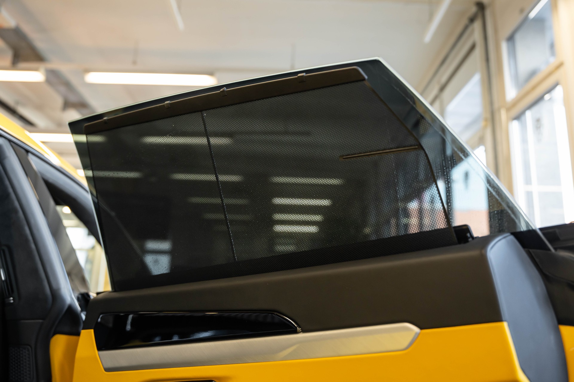 LAMBORGHINI Urus E-Gear-image-41