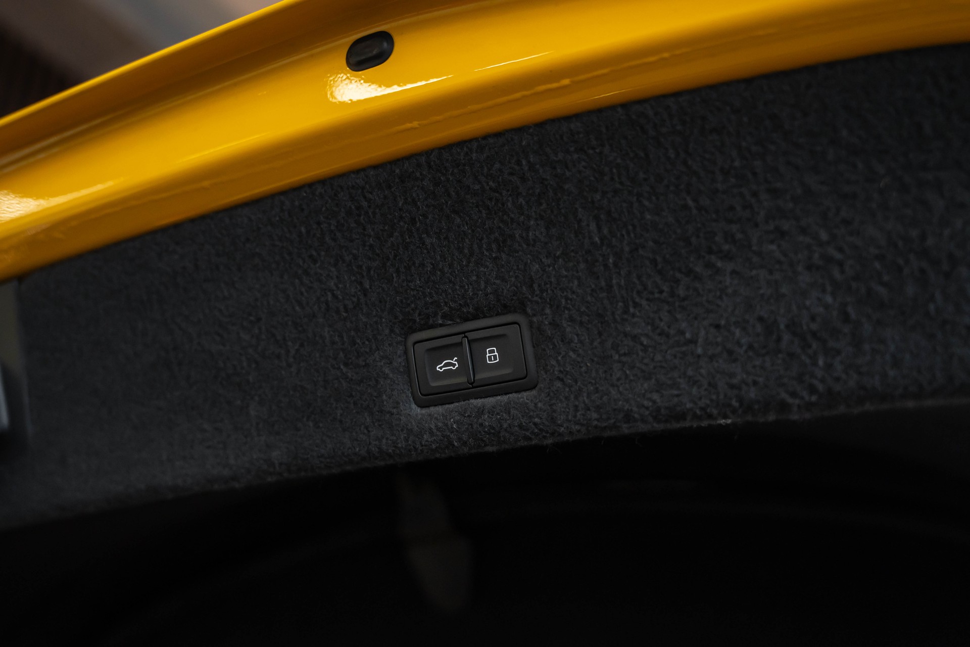 LAMBORGHINI Urus E-Gear-image-42