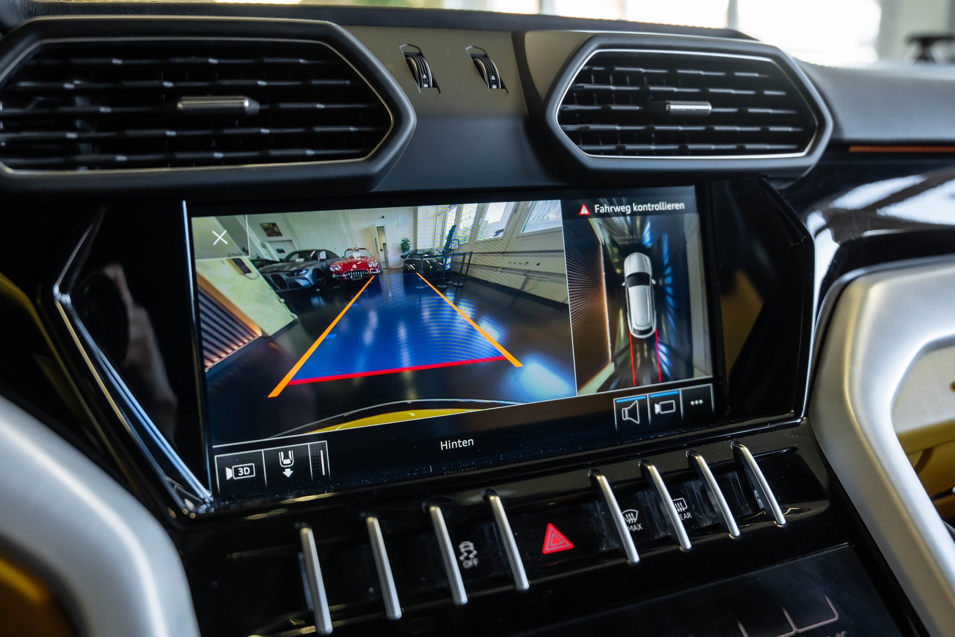 LAMBORGHINI Urus E-Gear-image-22