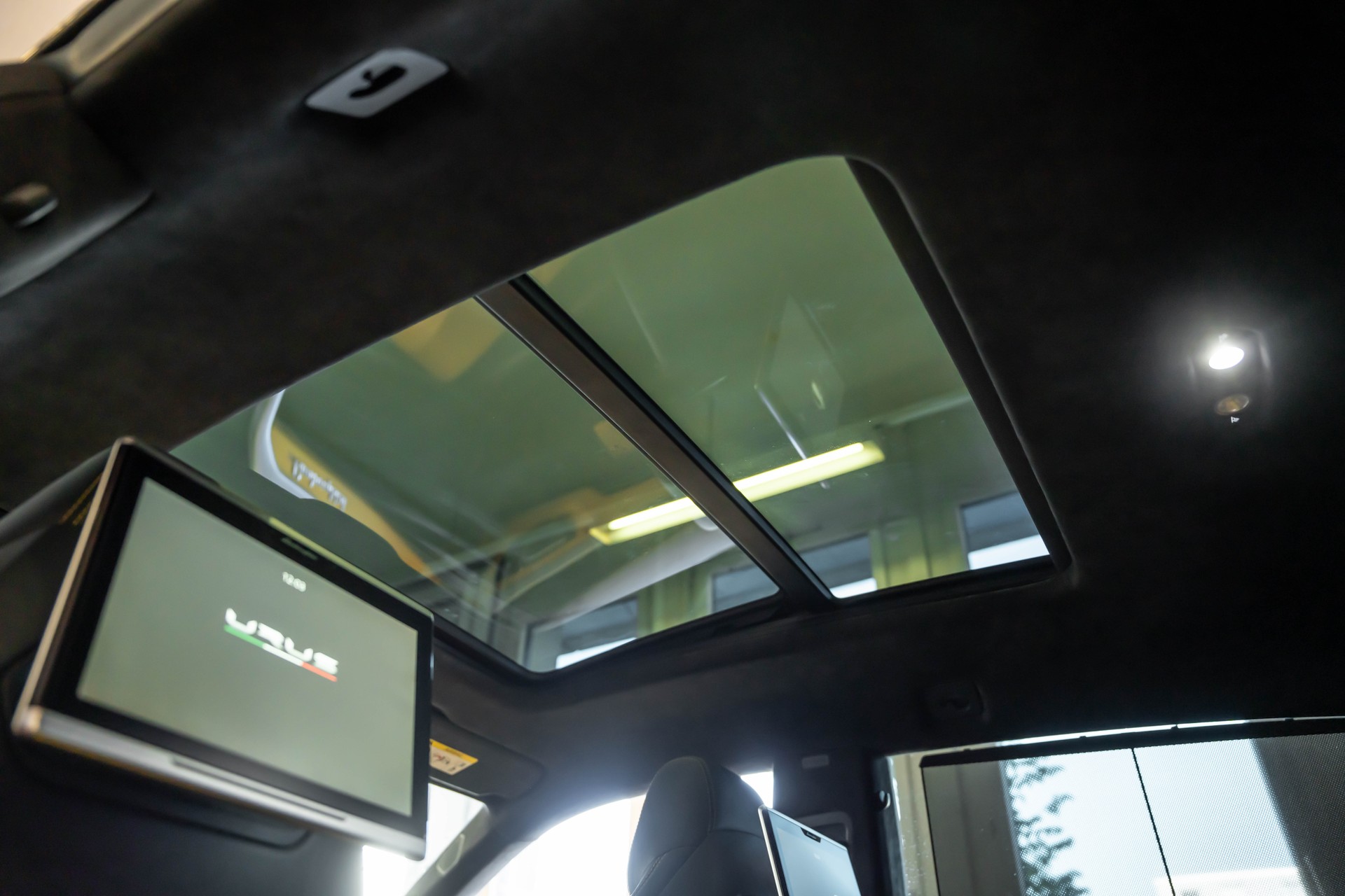 LAMBORGHINI Urus E-Gear-image-20
