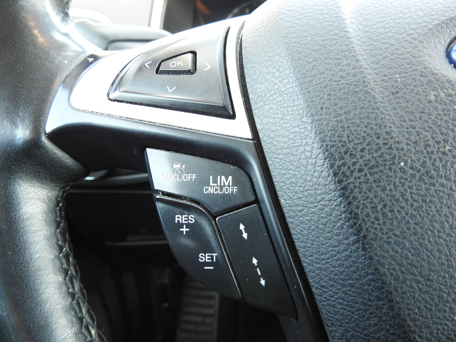 FORD Galaxy 2.0 TDCi Titanium AWD Automatic-image-23