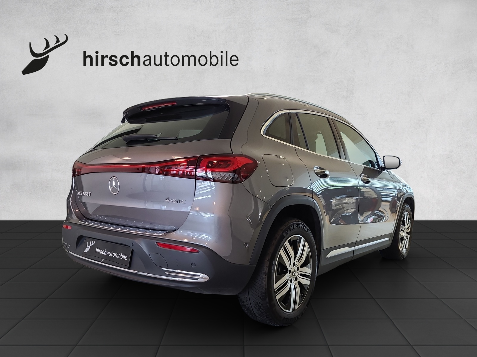 MERCEDES-BENZ EQA 300 66,5kWh 4Matic Swiss Star-showroom-element-3