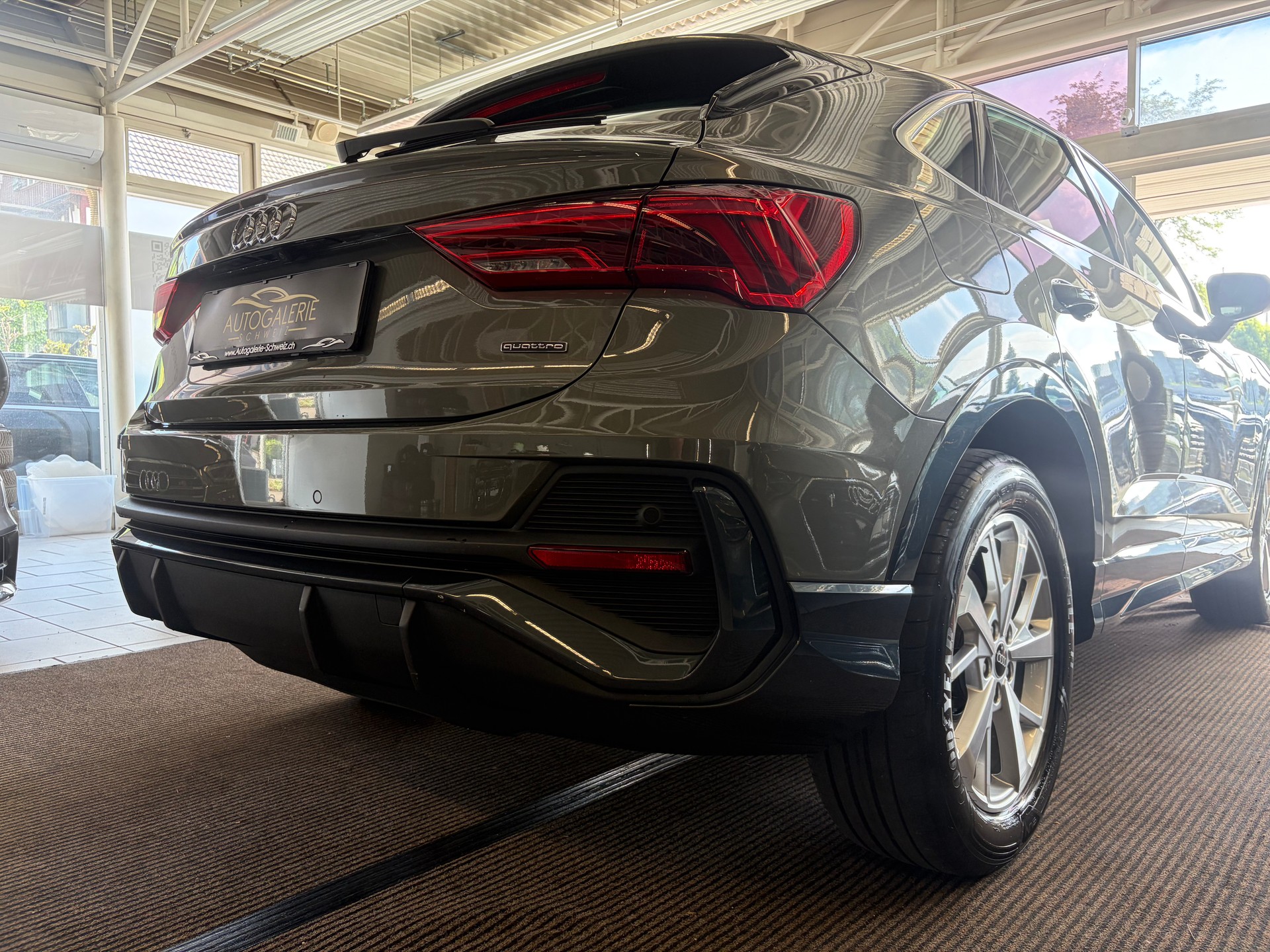 AUDI Q3 Sportback 45 TFSI S line quattro S-tronic | CH | Design Selection | LED | MMI Plus |-image-26