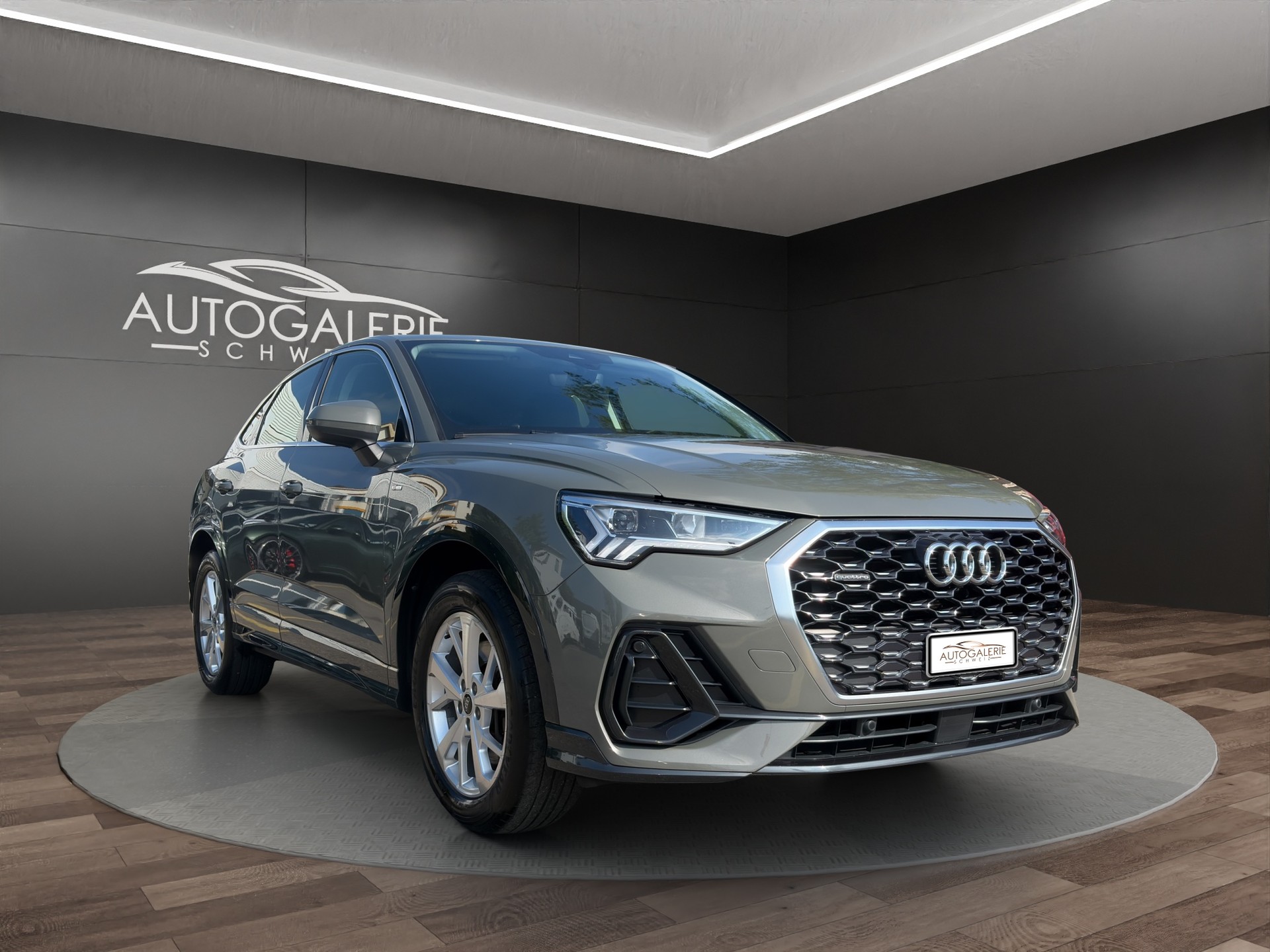 AUDI Q3 Sportback 45 TFSI S line quattro S-tronic | CH | Design Selection | LED | MMI Plus |-image-6