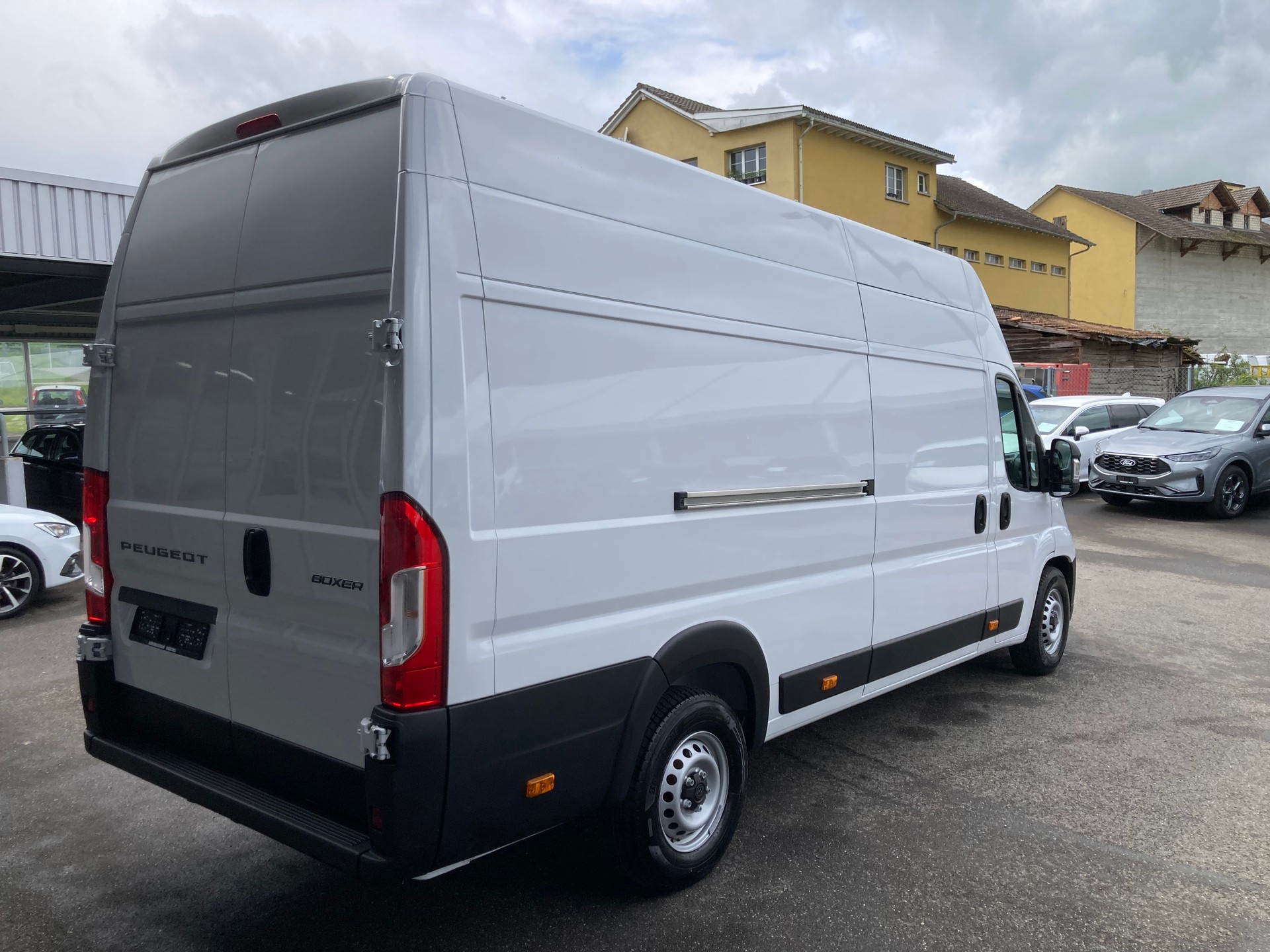 PEUGEOT Boxer 2.2 HDI 335 L4H3 Kasten-image-4