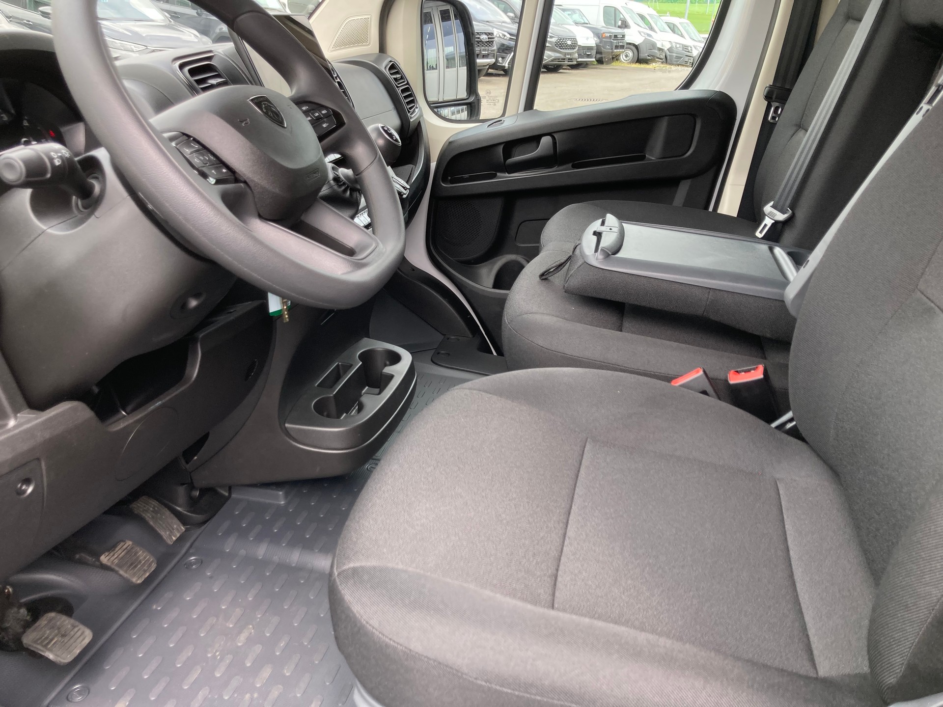 PEUGEOT Boxer 2.2 HDI 335 L4H3 Kasten-image-8