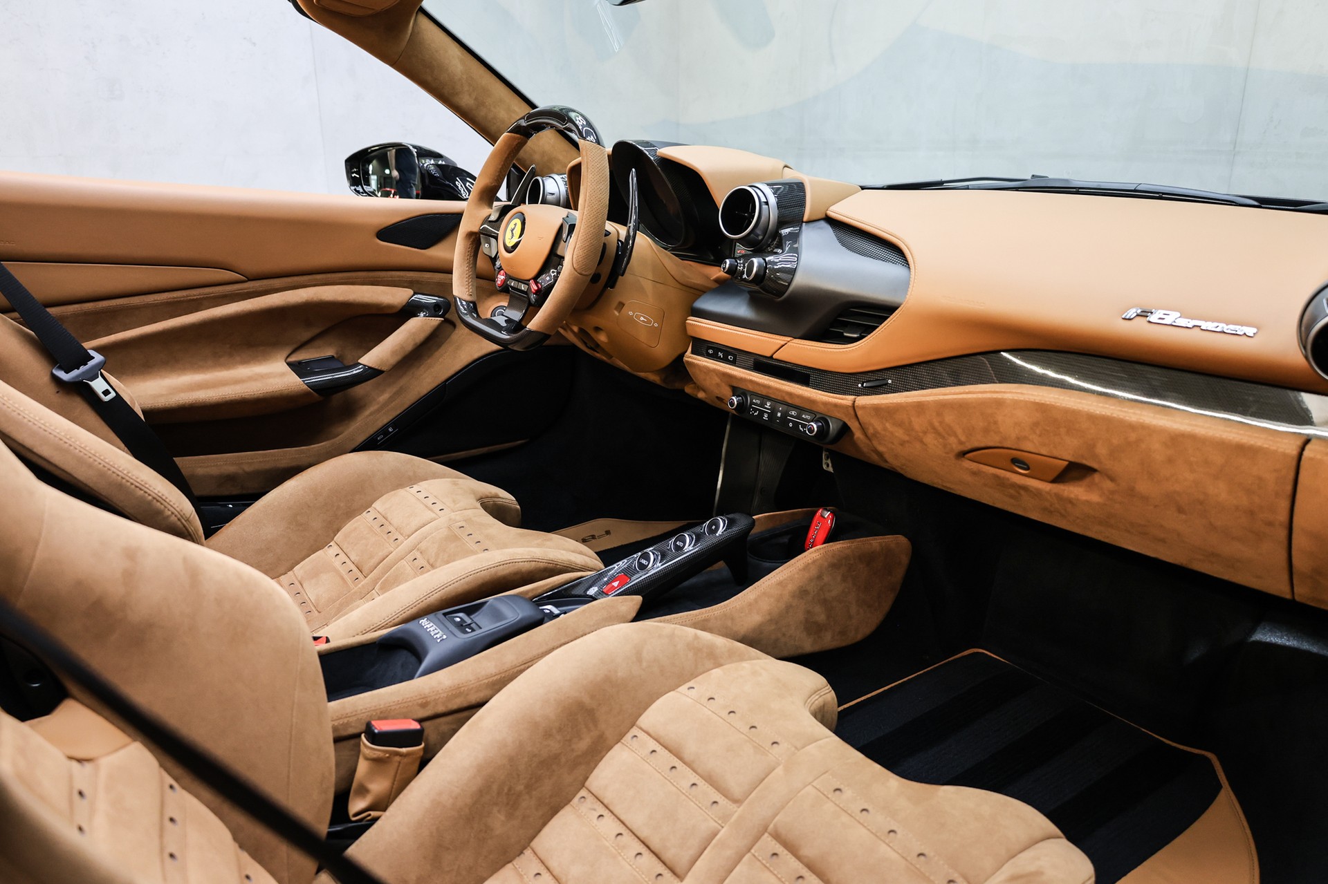 FERRARI F8 Spider-image-33