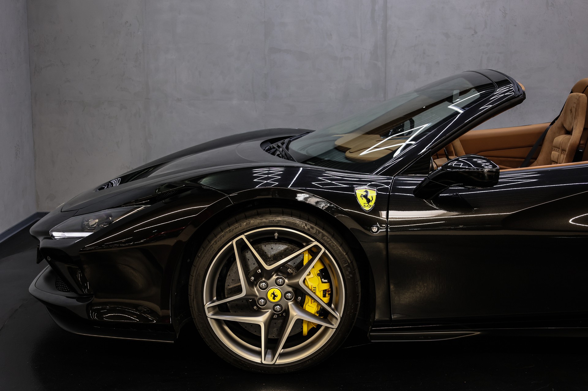FERRARI F8 Spider-image-13