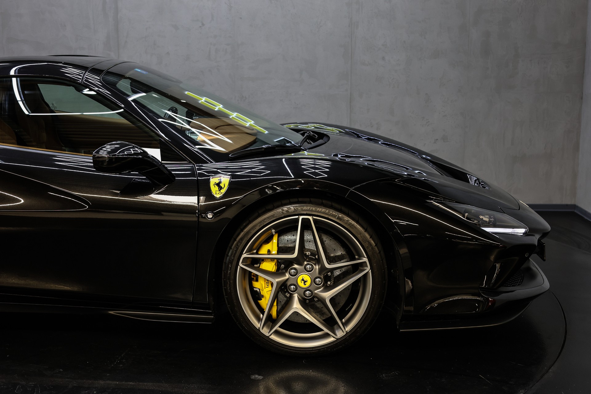 FERRARI F8 Spider-image-16