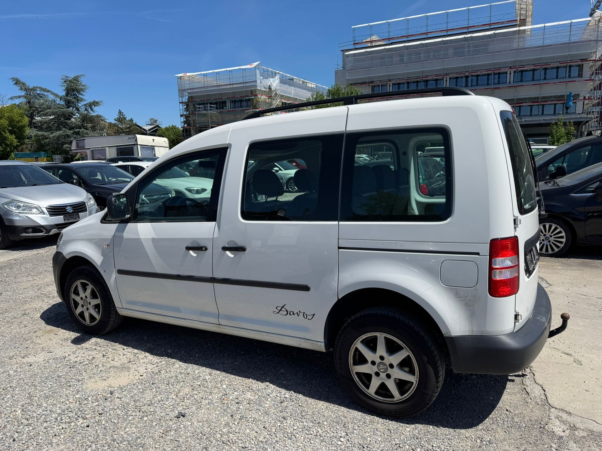 VW Caddy 2.0 TDI 4Motion-image-5