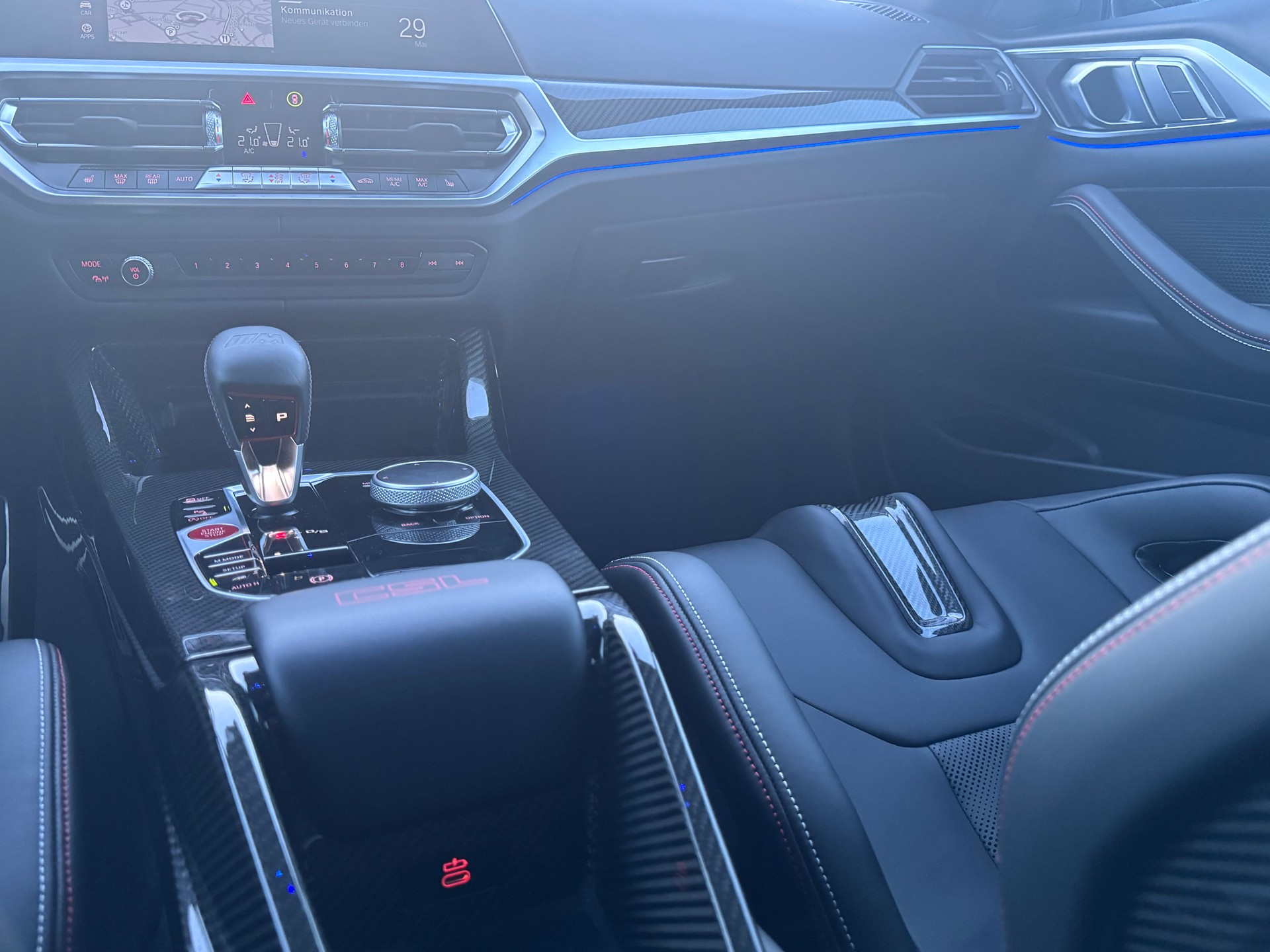 BMW M4 CSL Coupé-image-19