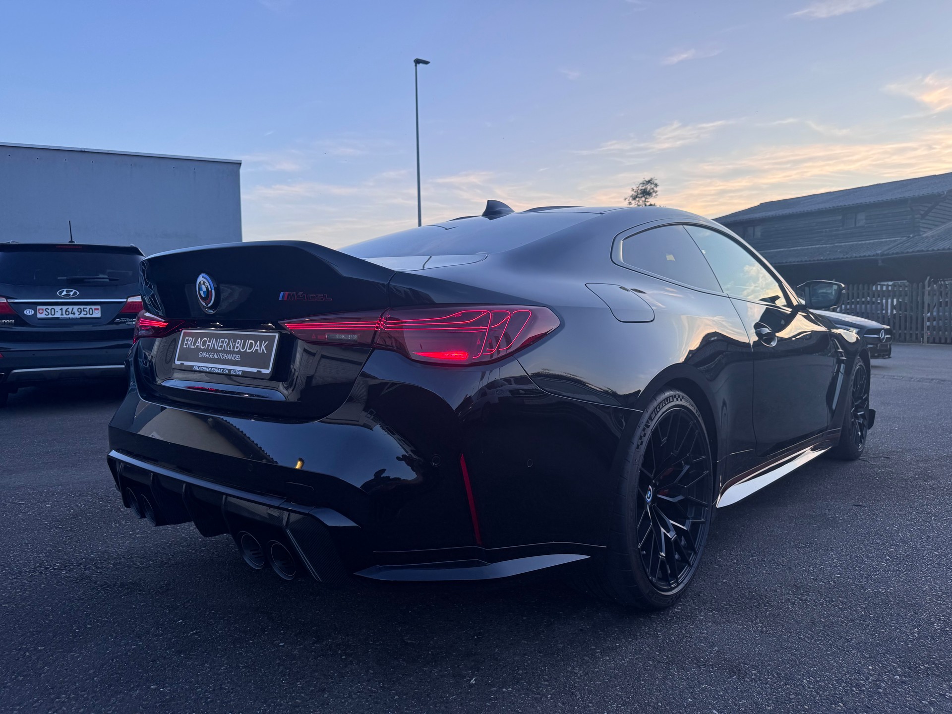 BMW M4 CSL Coupé-image-5