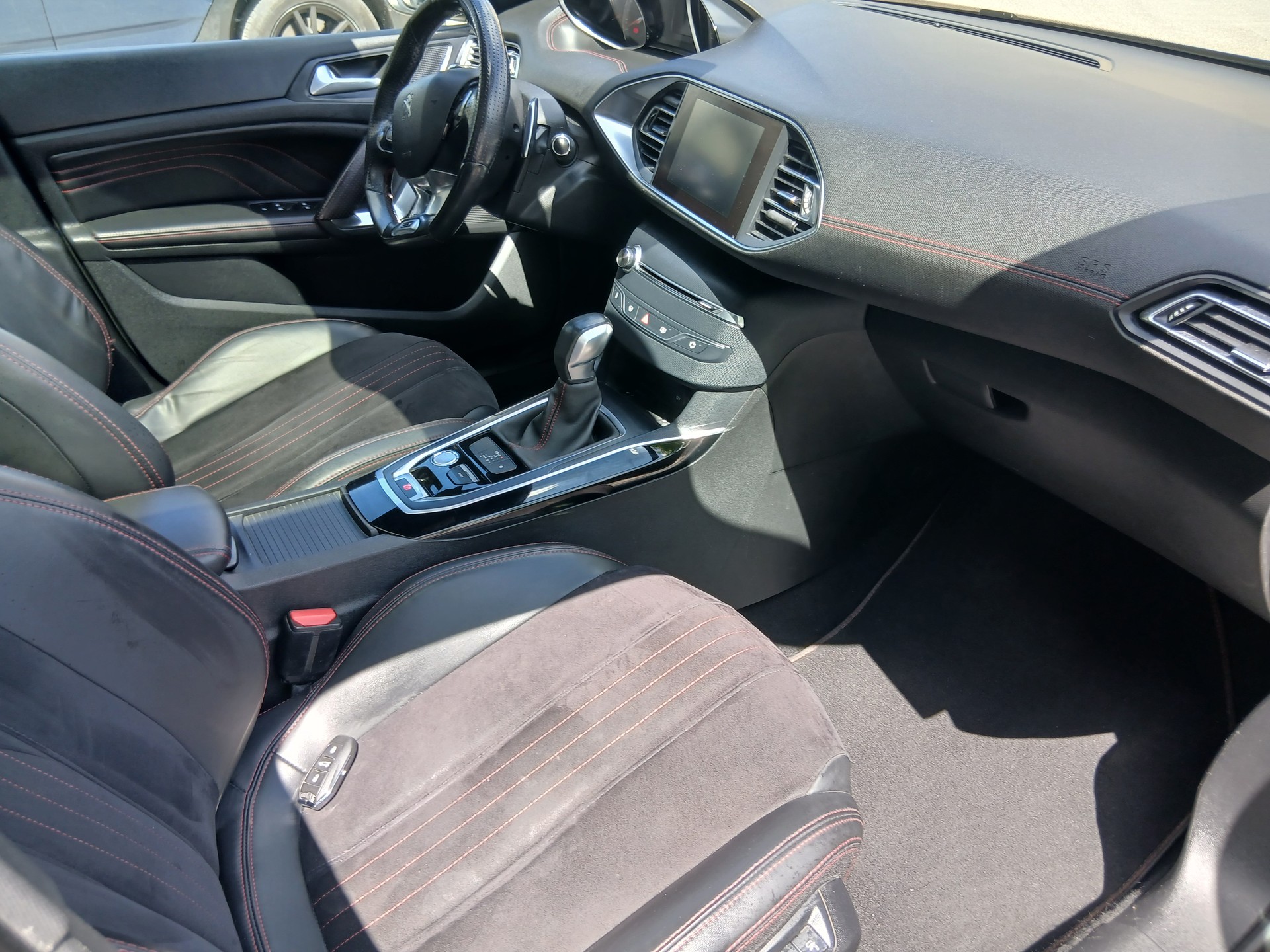 PEUGEOT 308 2.0 BlueHDI GT Automatic-image-7