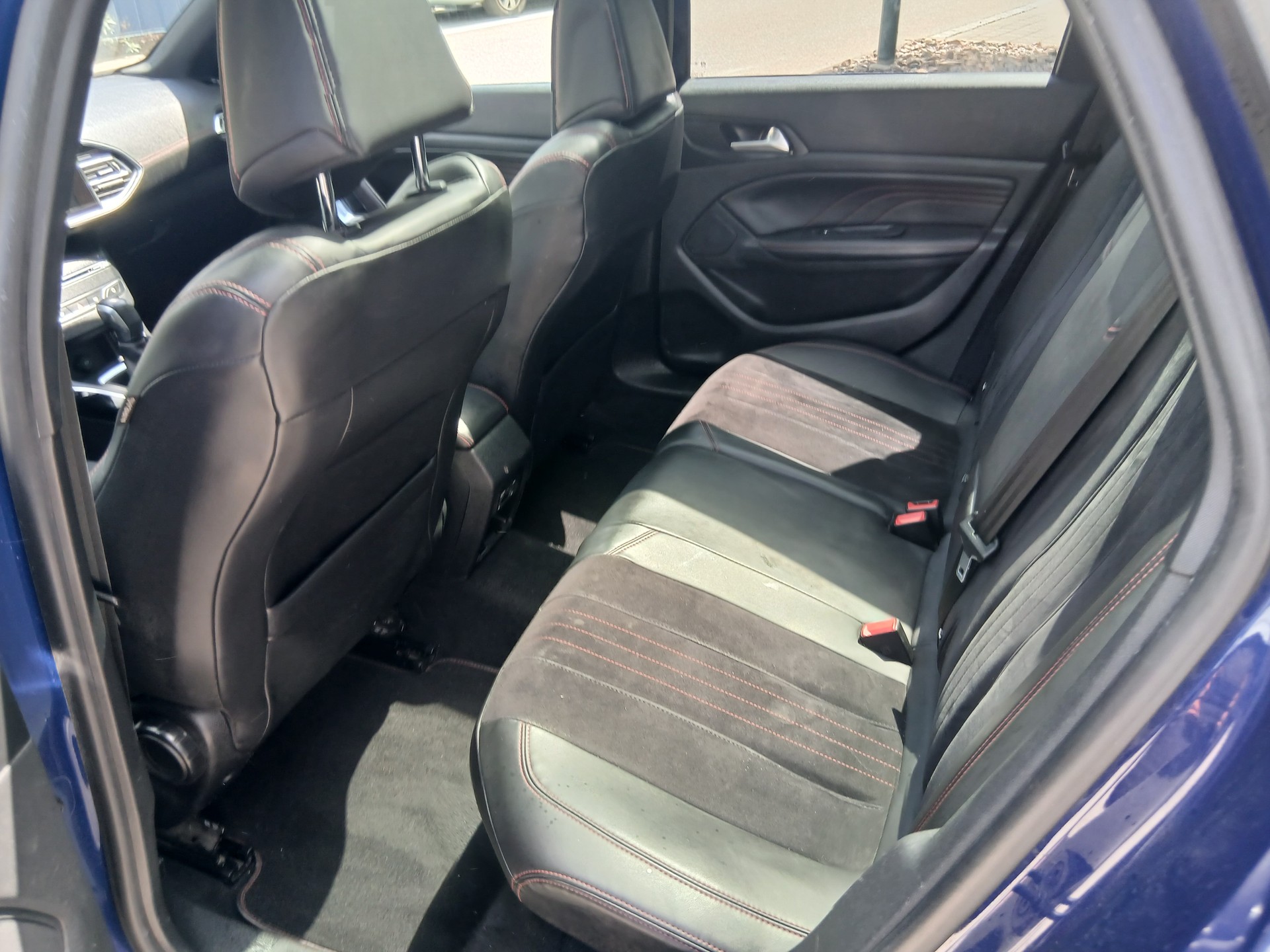 PEUGEOT 308 2.0 BlueHDI GT Automatic-image-8