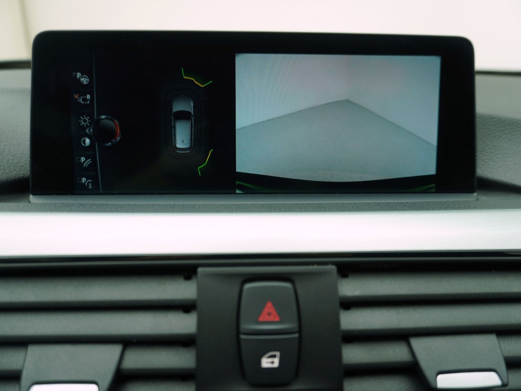 BMW 3er 335d xDrive M Sport Touring-image-18
