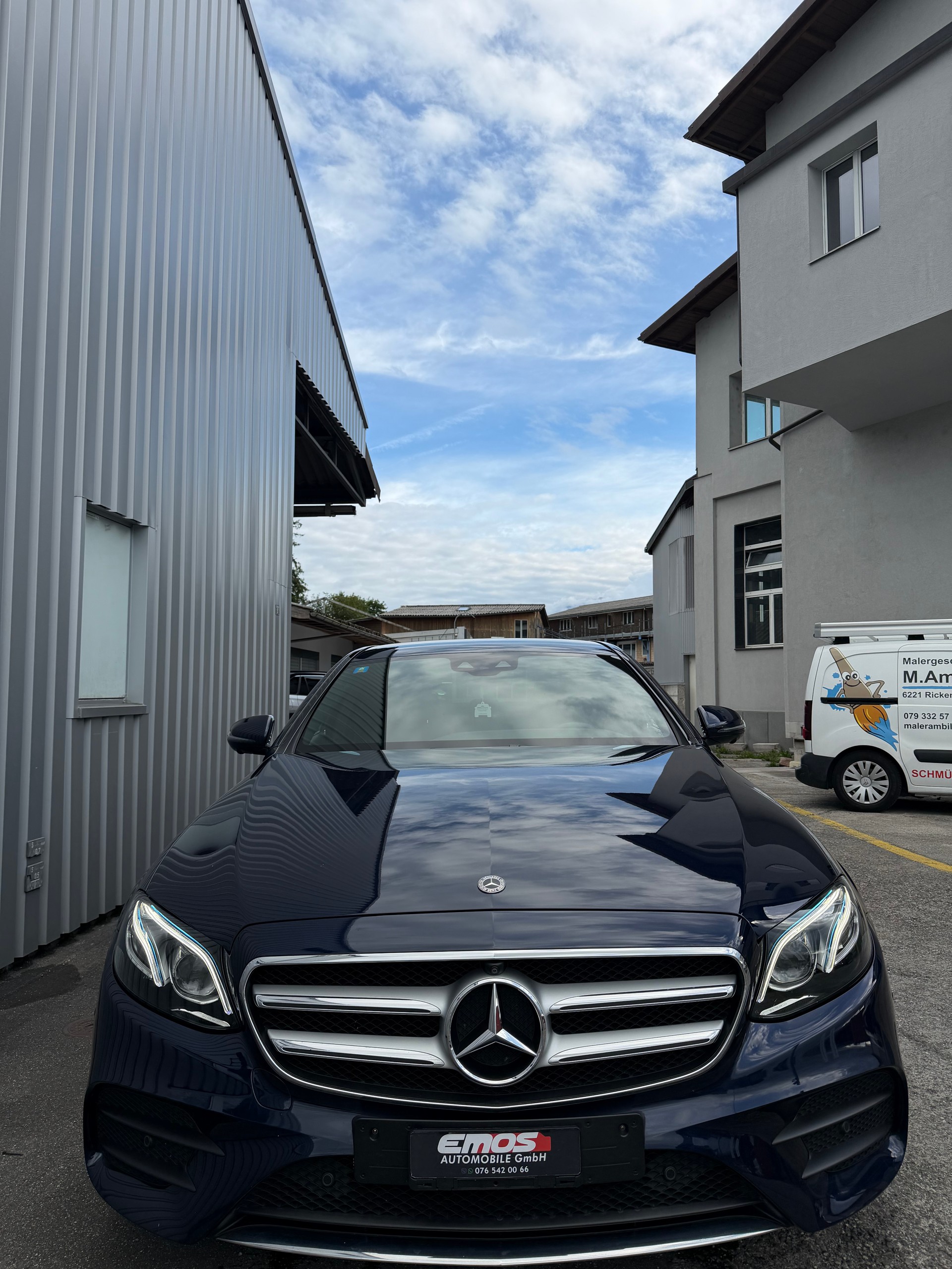 MERCEDES-BENZ E 220 d AMG Line 9G-Tronic-image-2