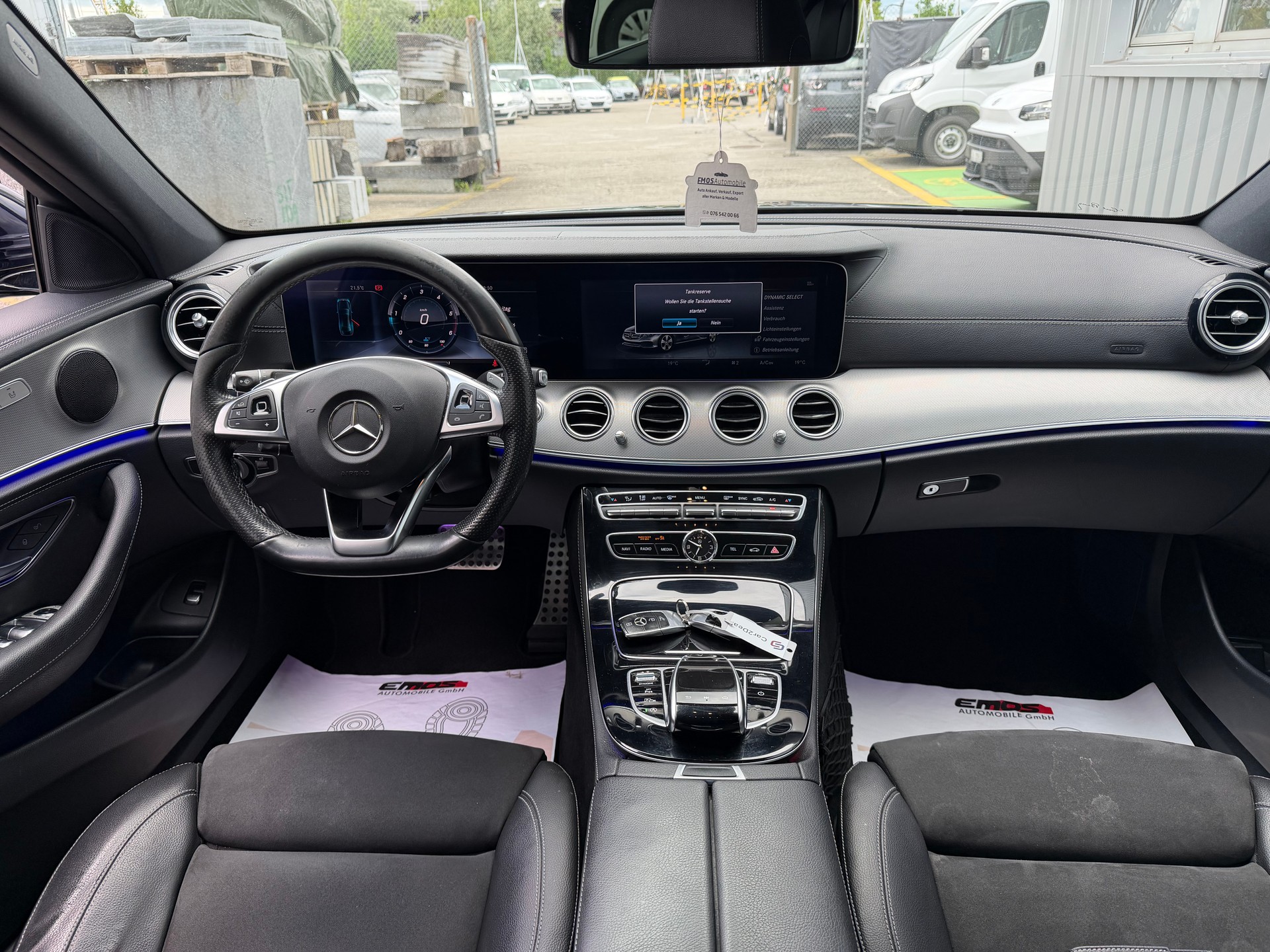 MERCEDES-BENZ E 220 d AMG Line 9G-Tronic-image-7