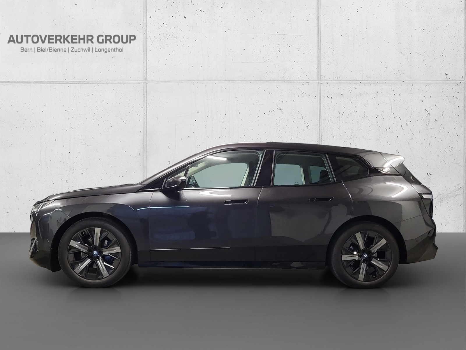 BMW iX xDrive50 M-Sport-image-7