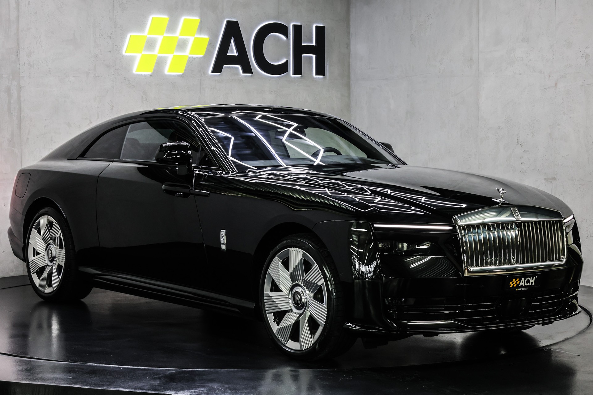 ROLLS-ROYCE Spectre
