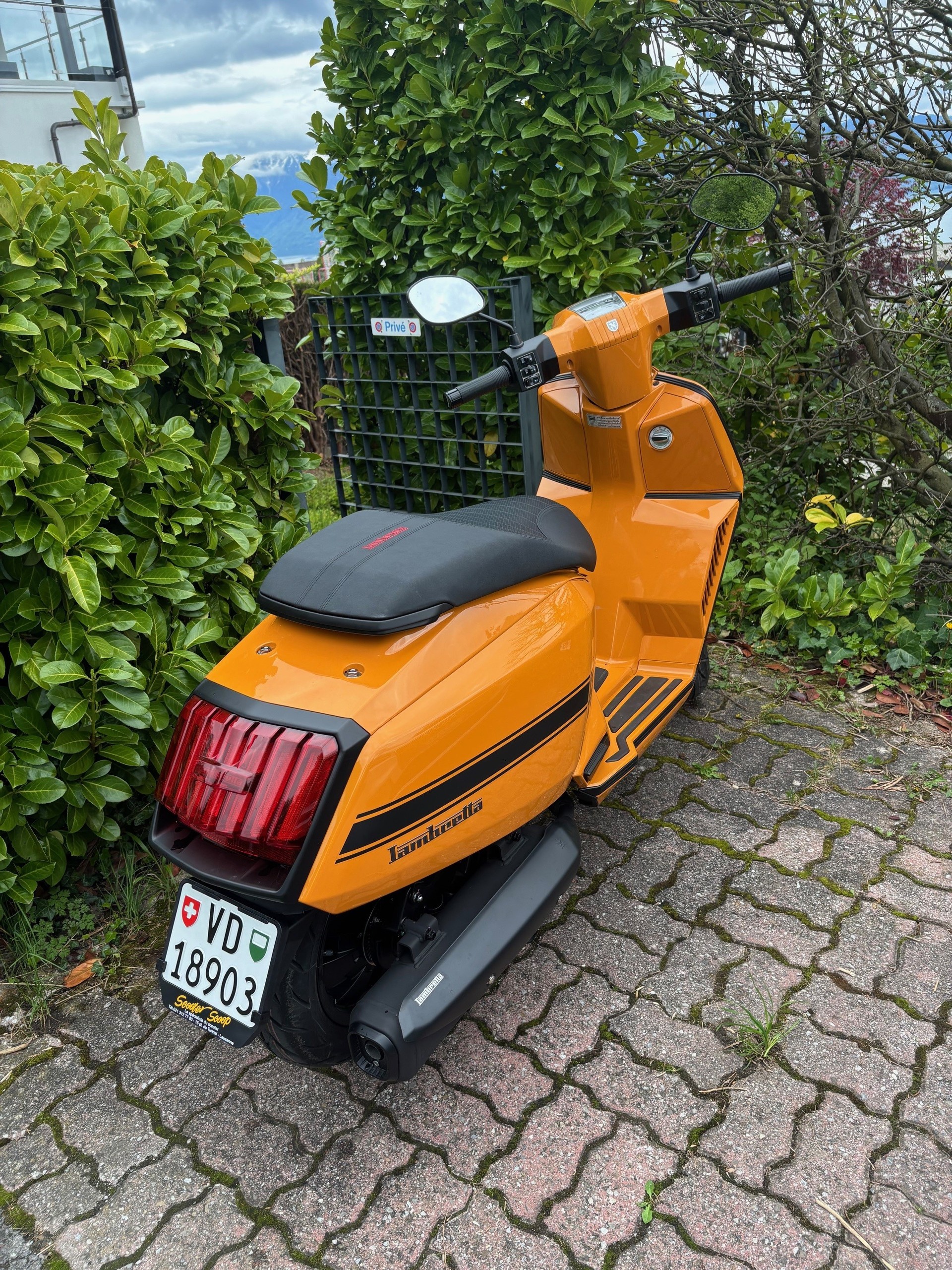 LAMBRETTA X 300-image-2
