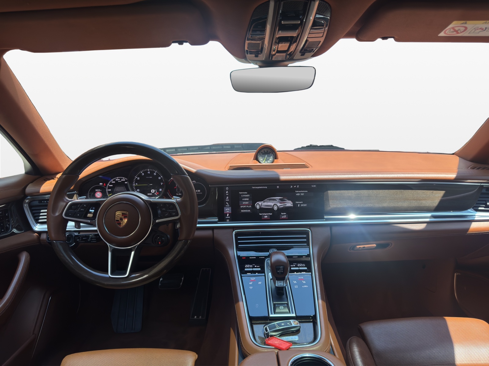 PORSCHE Panamera 4 E-Hybrid Sport Turismo PDK-image-11