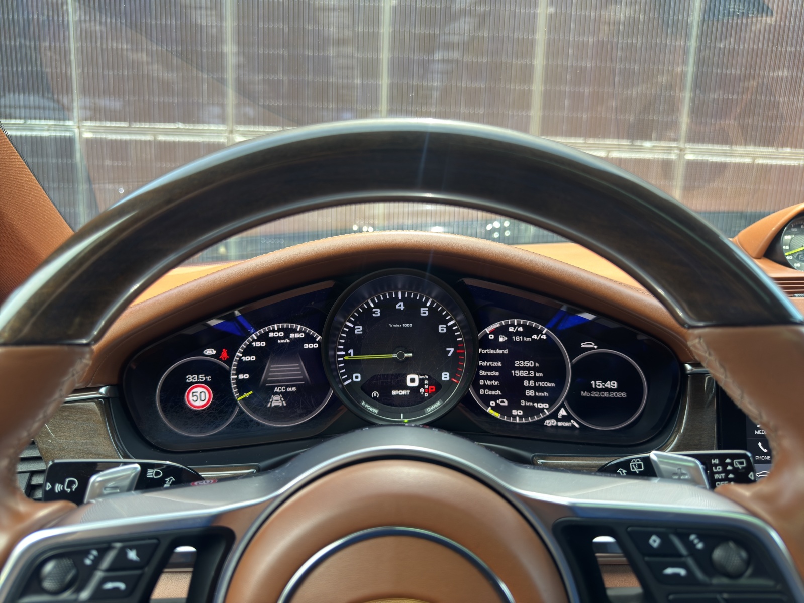 PORSCHE Panamera 4 E-Hybrid Sport Turismo PDK-image-25