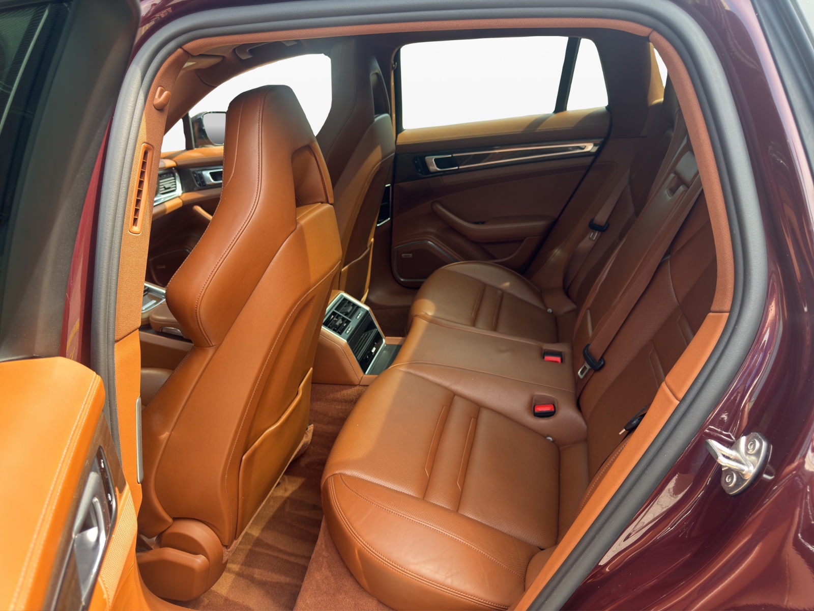 PORSCHE Panamera 4 E-Hybrid Sport Turismo PDK-image-17