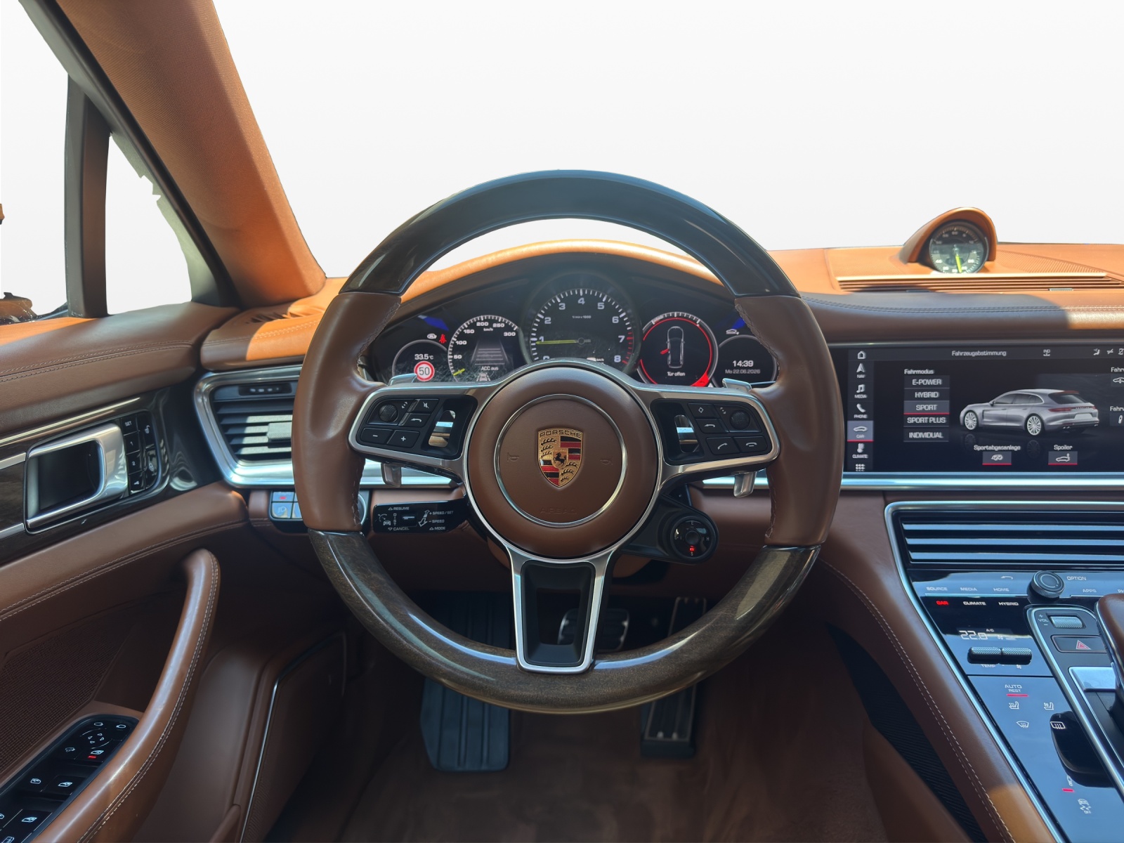 PORSCHE Panamera 4 E-Hybrid Sport Turismo PDK-image-10