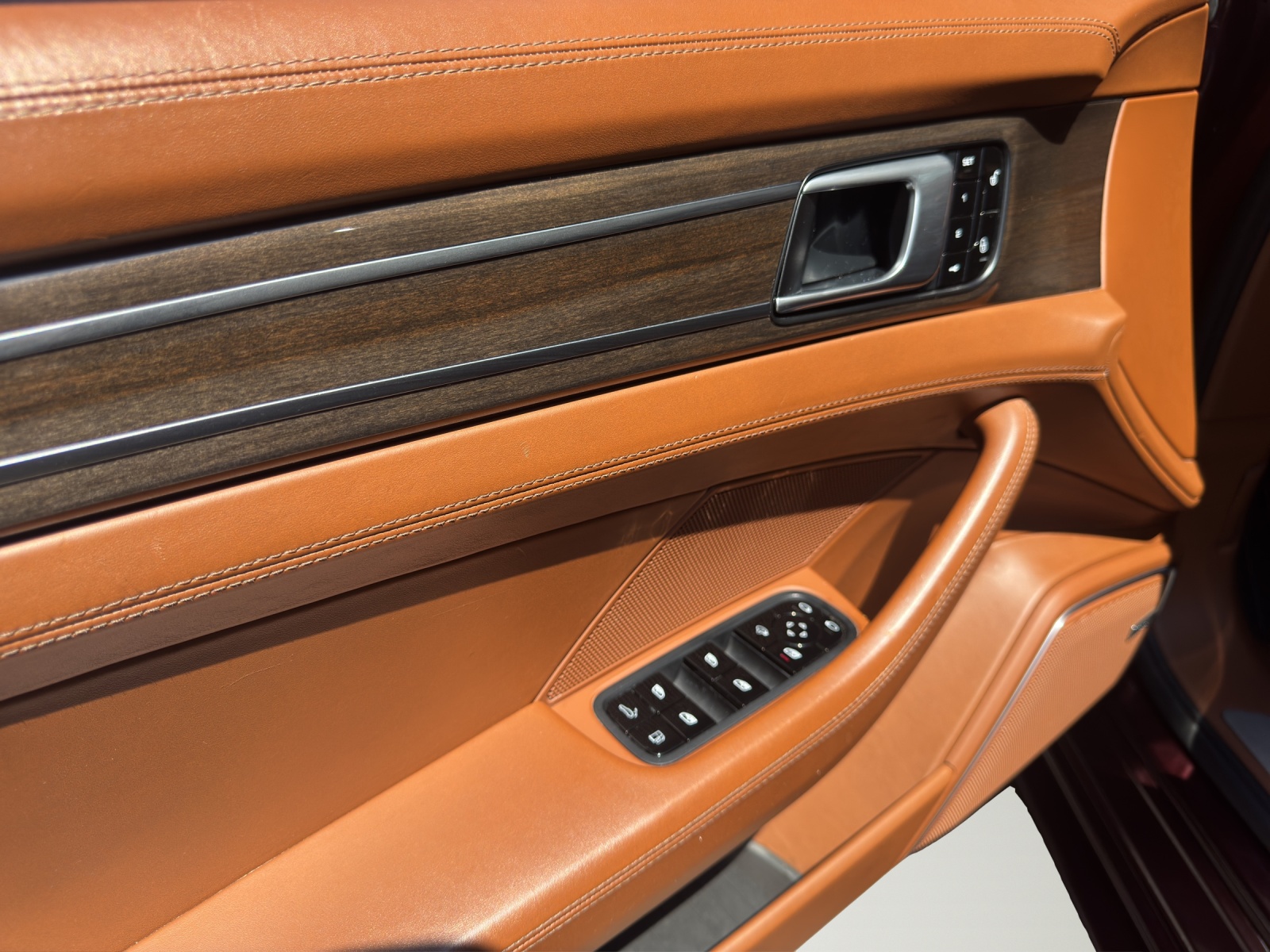 PORSCHE Panamera 4 E-Hybrid Sport Turismo PDK-image-9