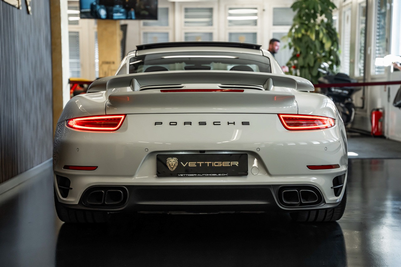 PORSCHE 911 Turbo S PDK-image-4