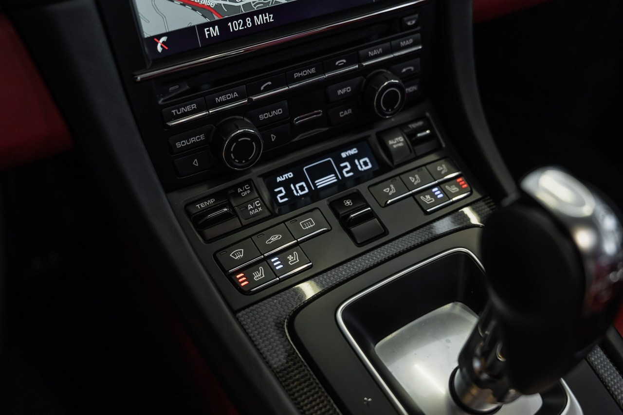 PORSCHE 911 Turbo S PDK-image-32