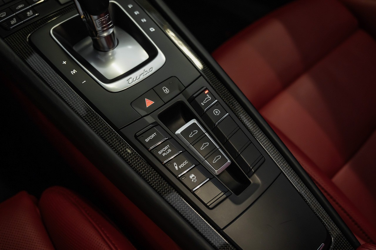 PORSCHE 911 Turbo S PDK-image-34