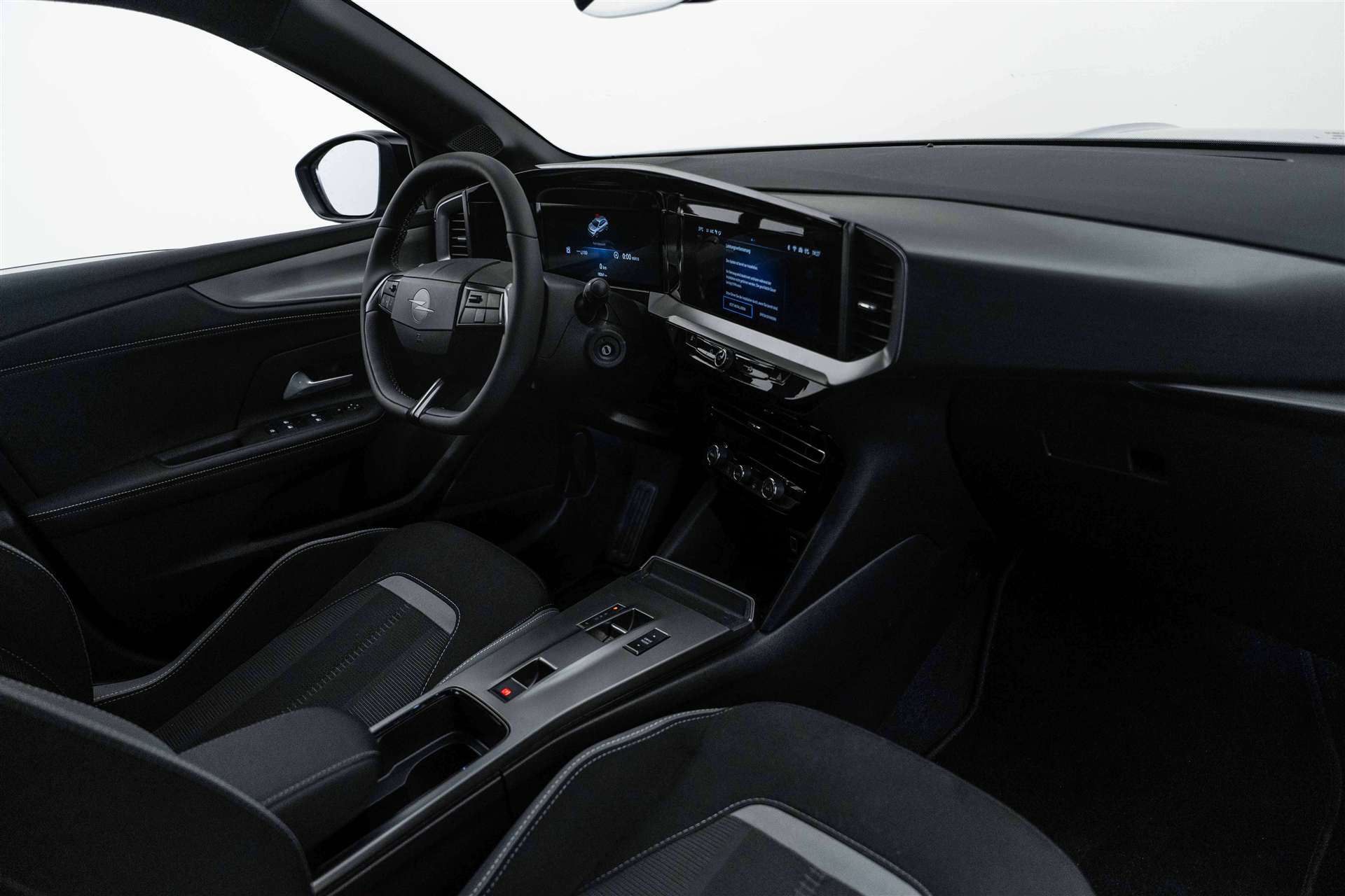 OPEL Mokka 1.2 Direct Injection Turbo GS Automat-image-9