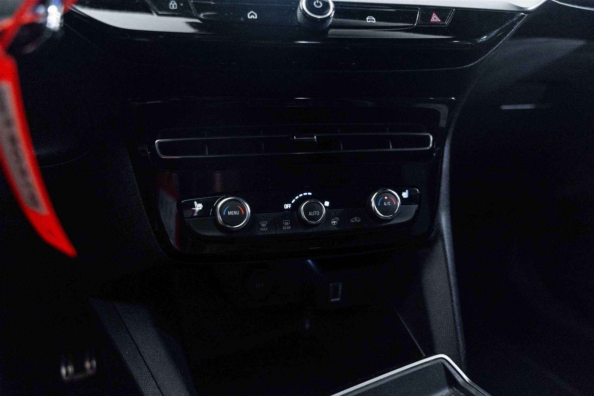 OPEL Mokka 1.2 Direct Injection Turbo GS Automat-image-19