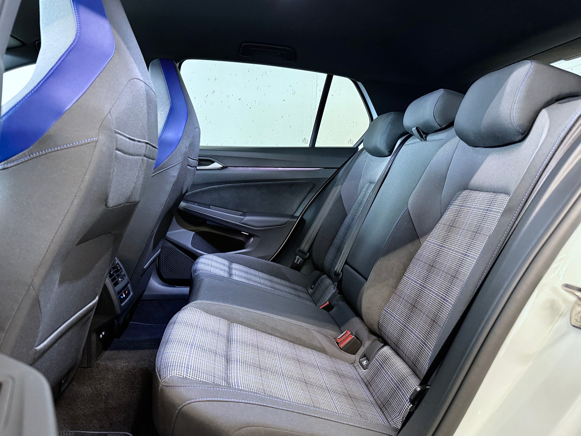 VW Golf 1.5 TSI PHEV GTE | FACELIFT | 272 PS | 133 KM ELEKTRISCHER REICHWEITE-image-10
