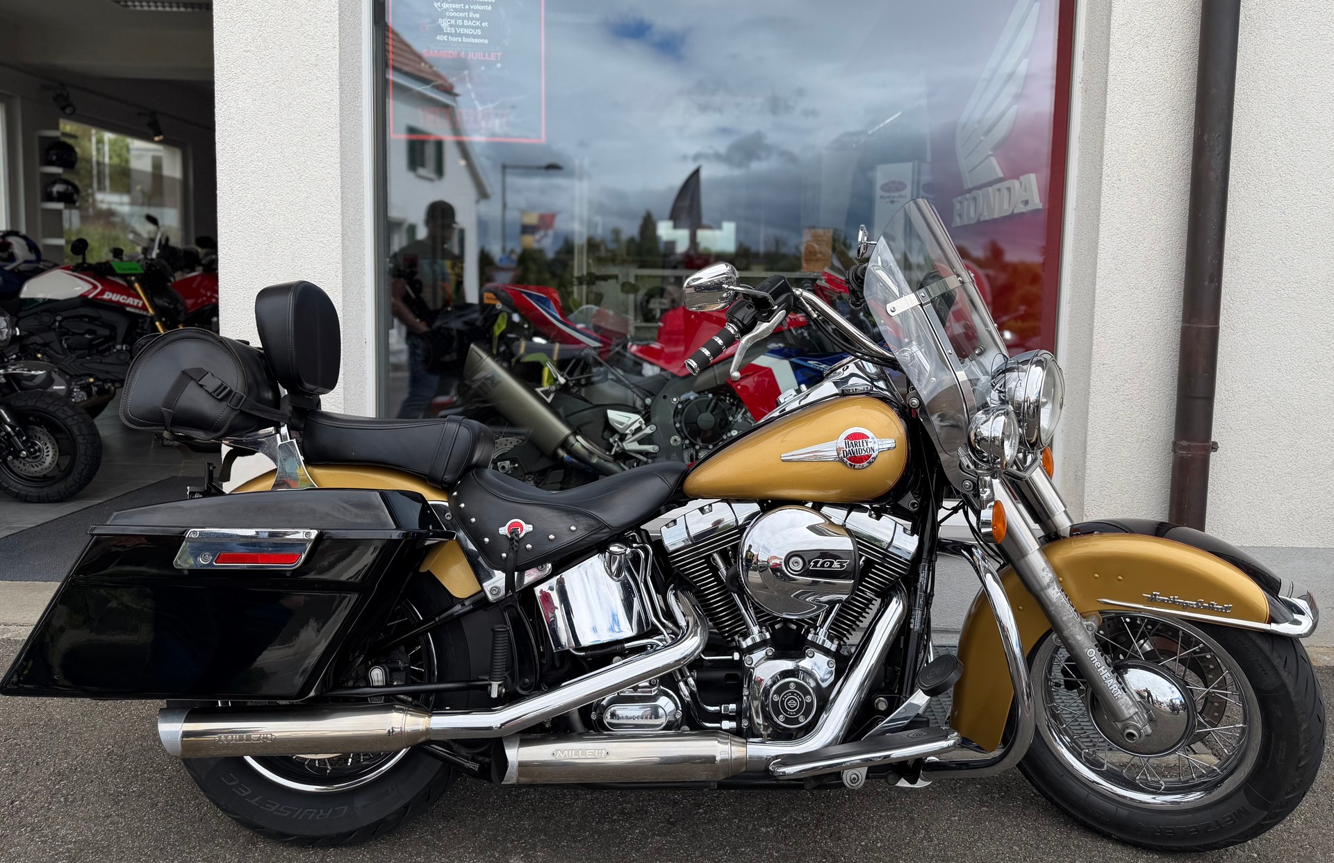 HARLEY-DAVIDSON FLSTC Softail Heritage Classic ABS